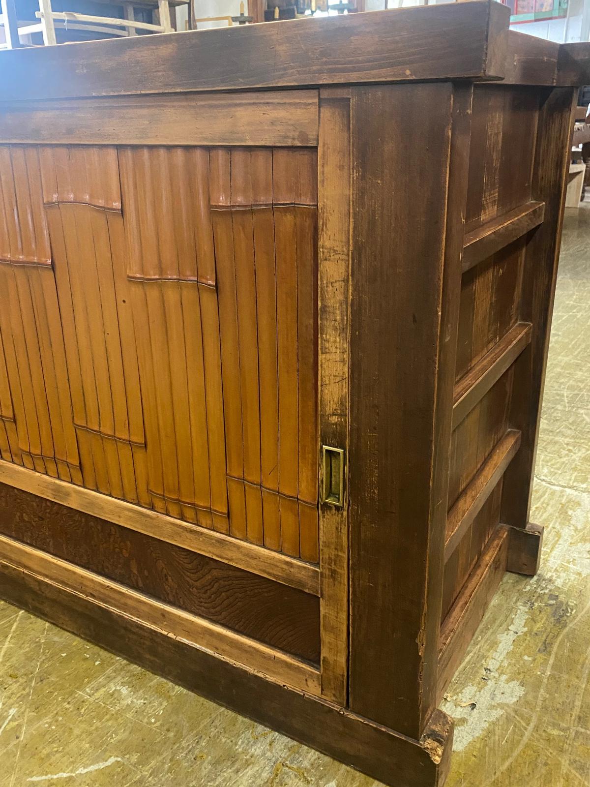 Early 20th Century Bamboo And Hinoki Wood Japanese Shop Cabinet For Sale 4