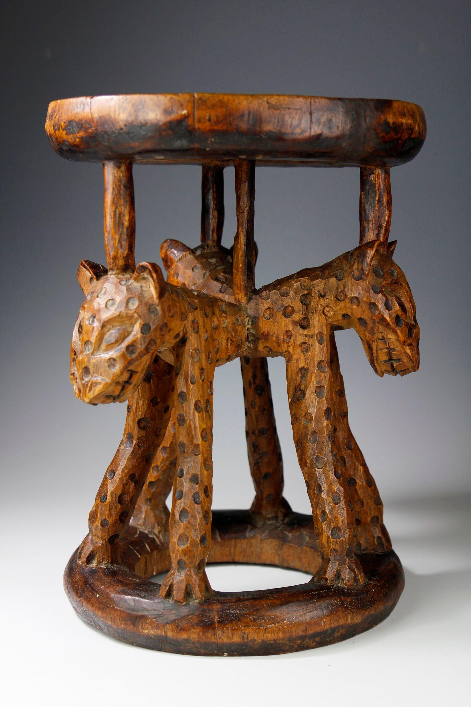 Tribal Early 20th Century Bamileke Stool Featuring Leopards, Cameroon