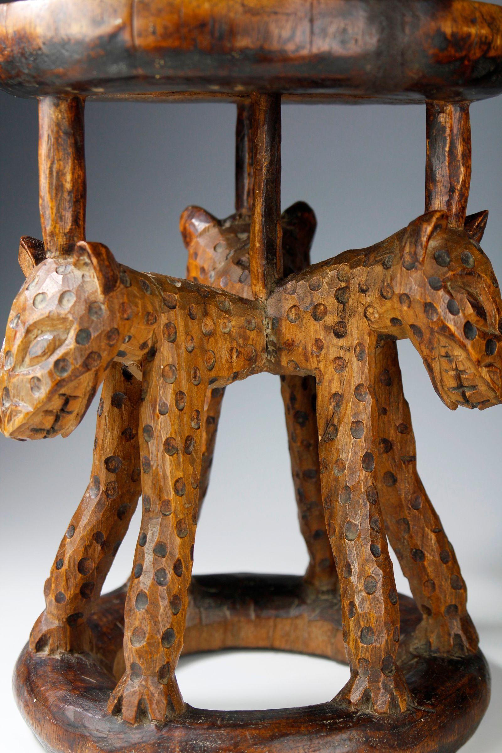 Cameroonian Early 20th Century Bamileke Stool Featuring Leopards, Cameroon
