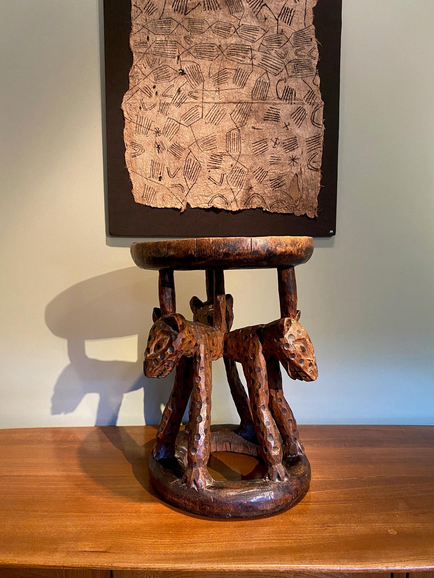 Early 20th Century Bamileke Stool Featuring Leopards, Cameroon 2