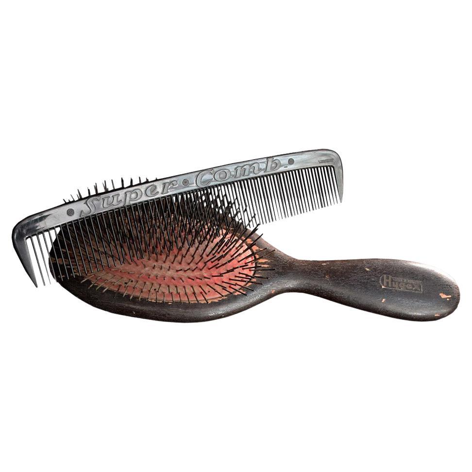 Peine y cepillo para el pelo de punto de venta de barberos de principios del siglo XX