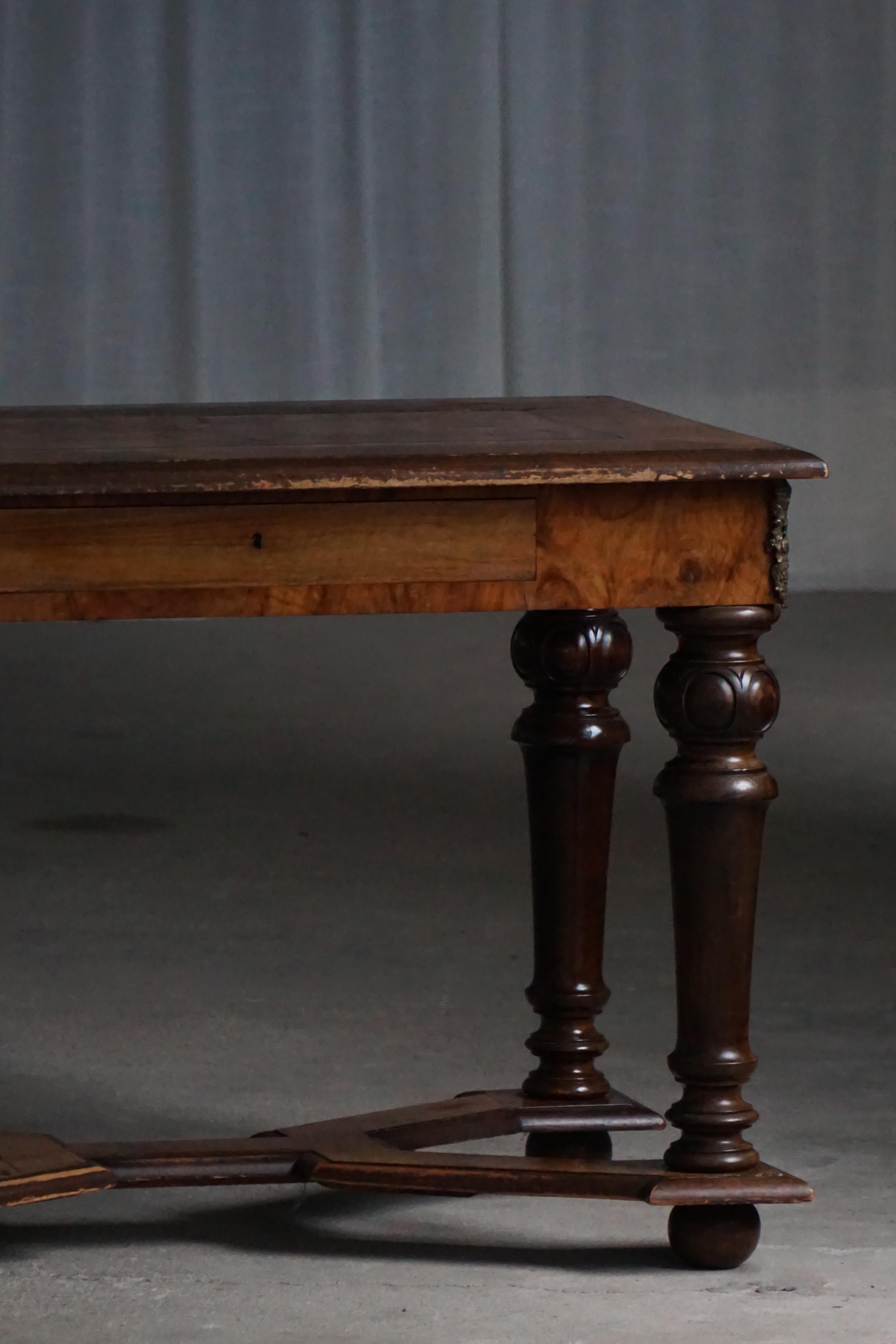 Début du 20e siècle, bureau de style baroque, réalisé par un ébéniste danois en vente 1