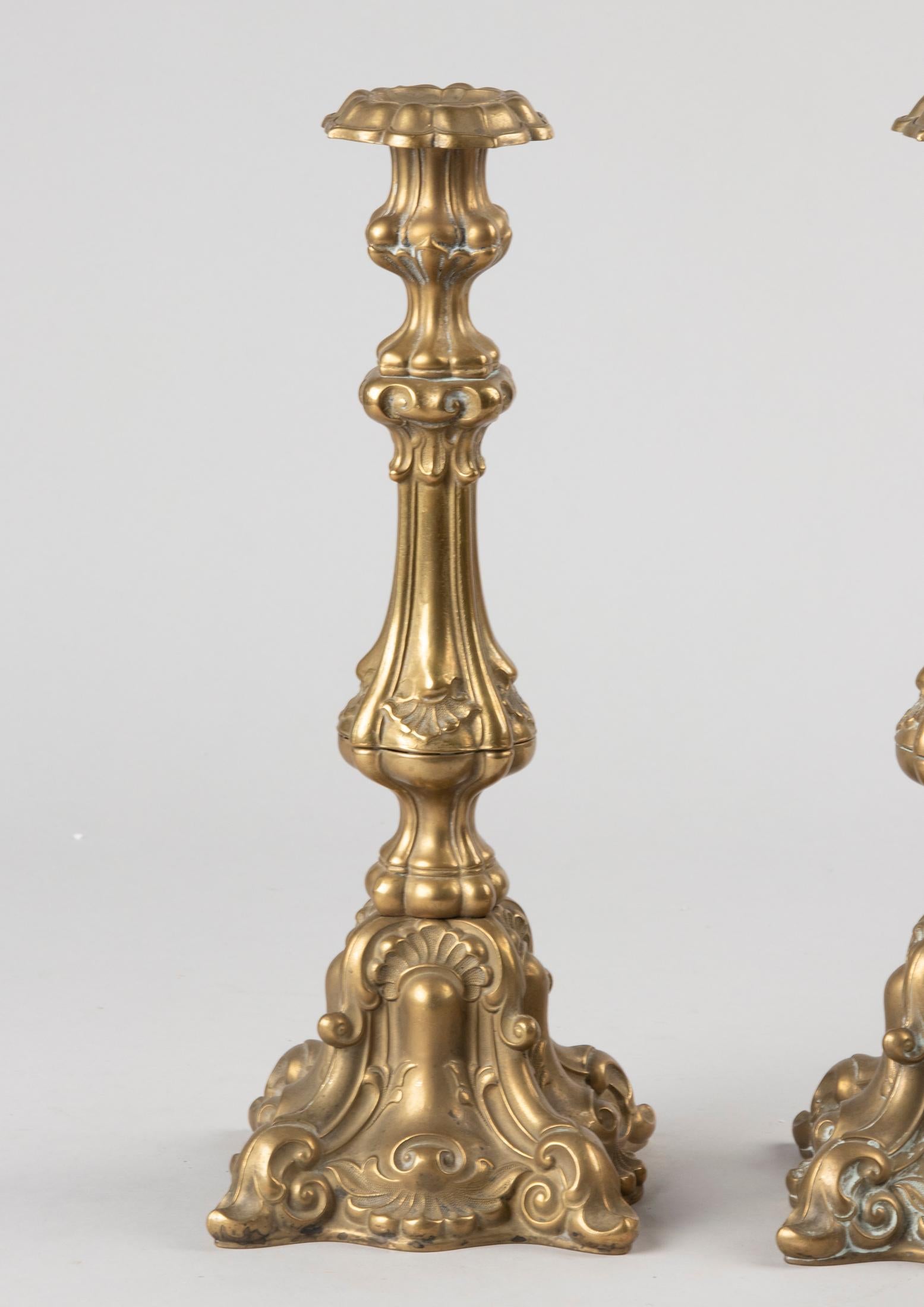 Early 20th Century Baroques Style Brass Candlesticks 1