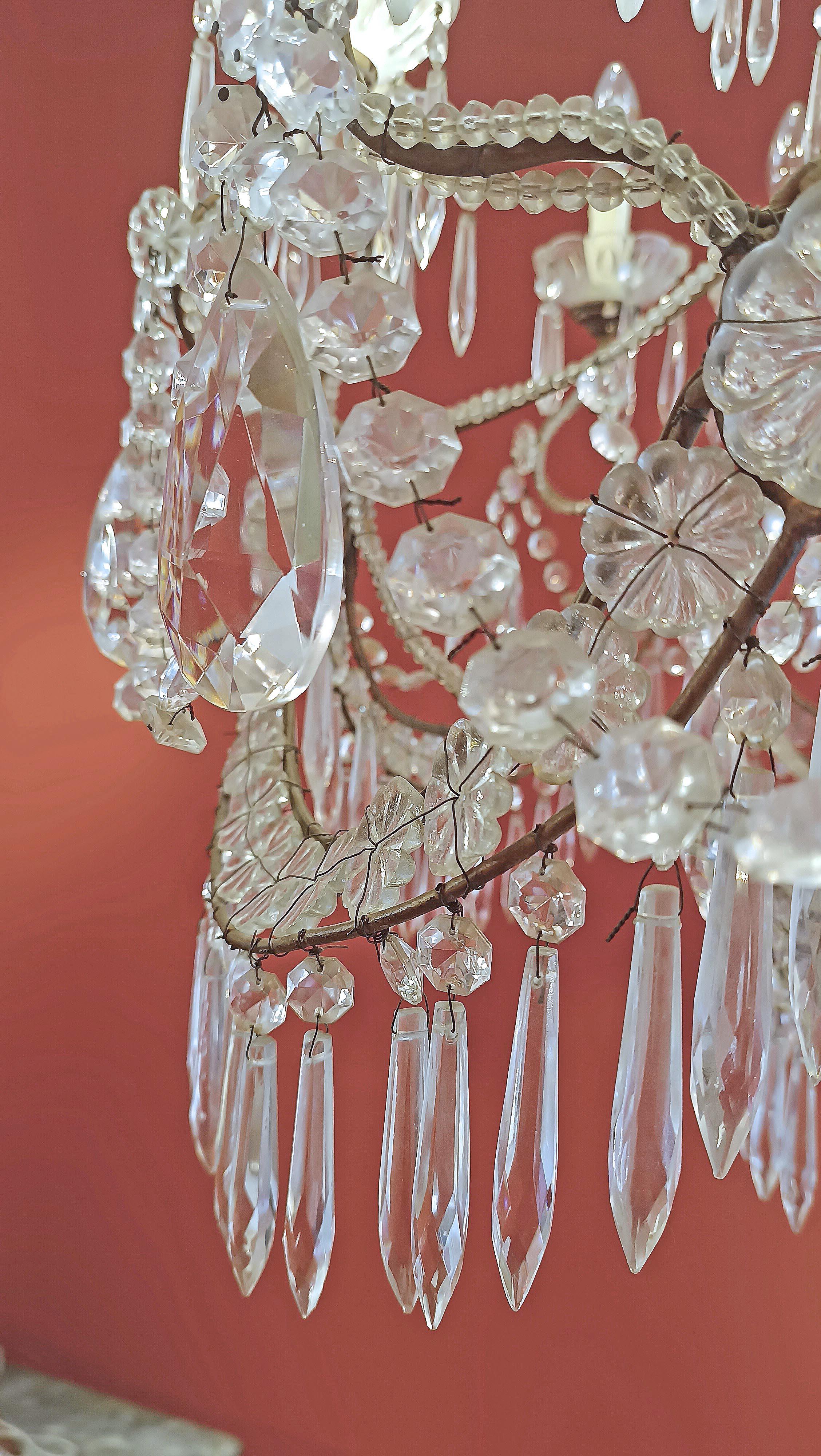 EARLY 20th CENTURY BASKET CHANDELIER CRYSTALS AND GLASS en vente 1