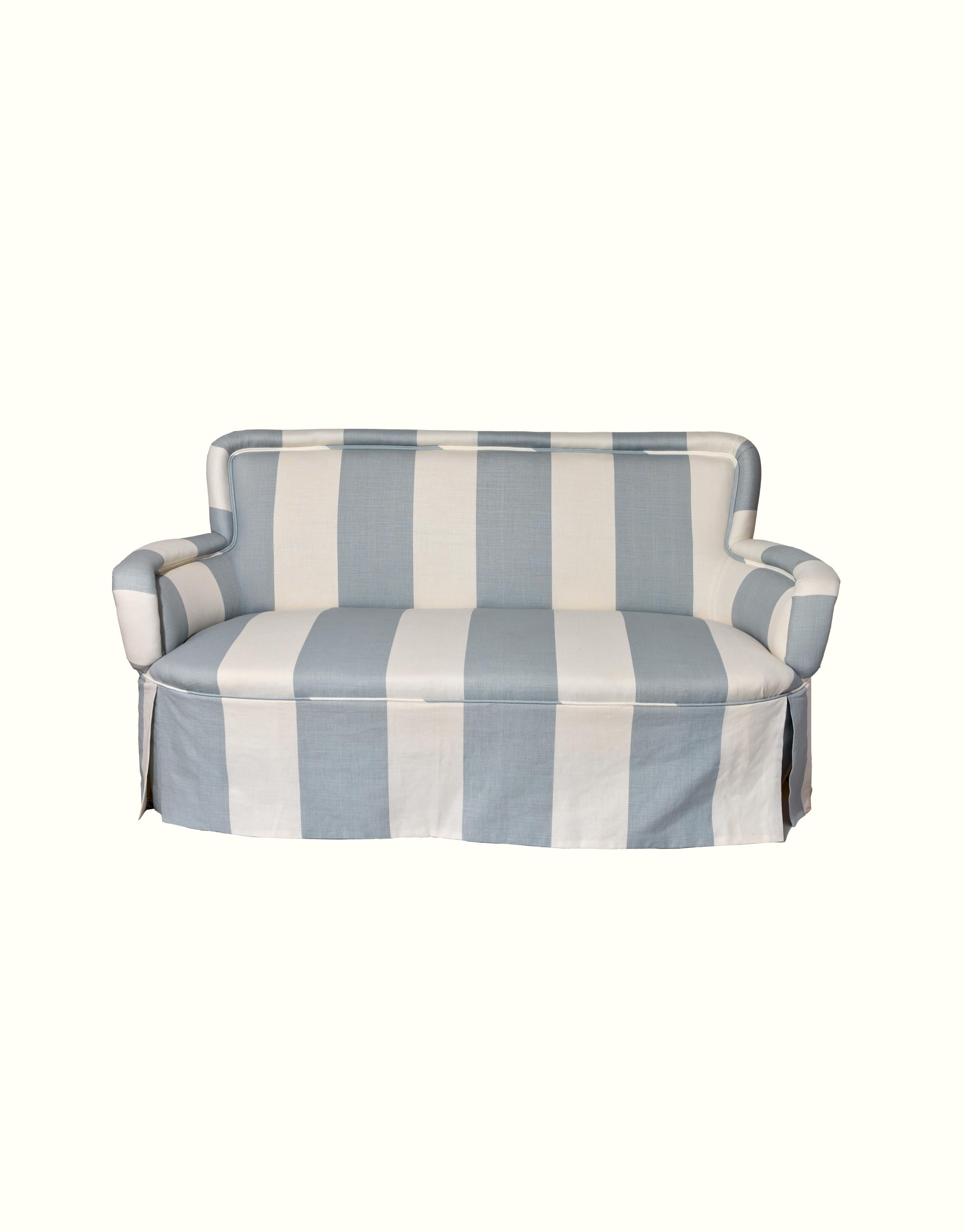 Schlafsofa aus dem frühen 20. Jahrhundert - restauriert & gepolstert in CINNY Arthur Stripe im Angebot 3