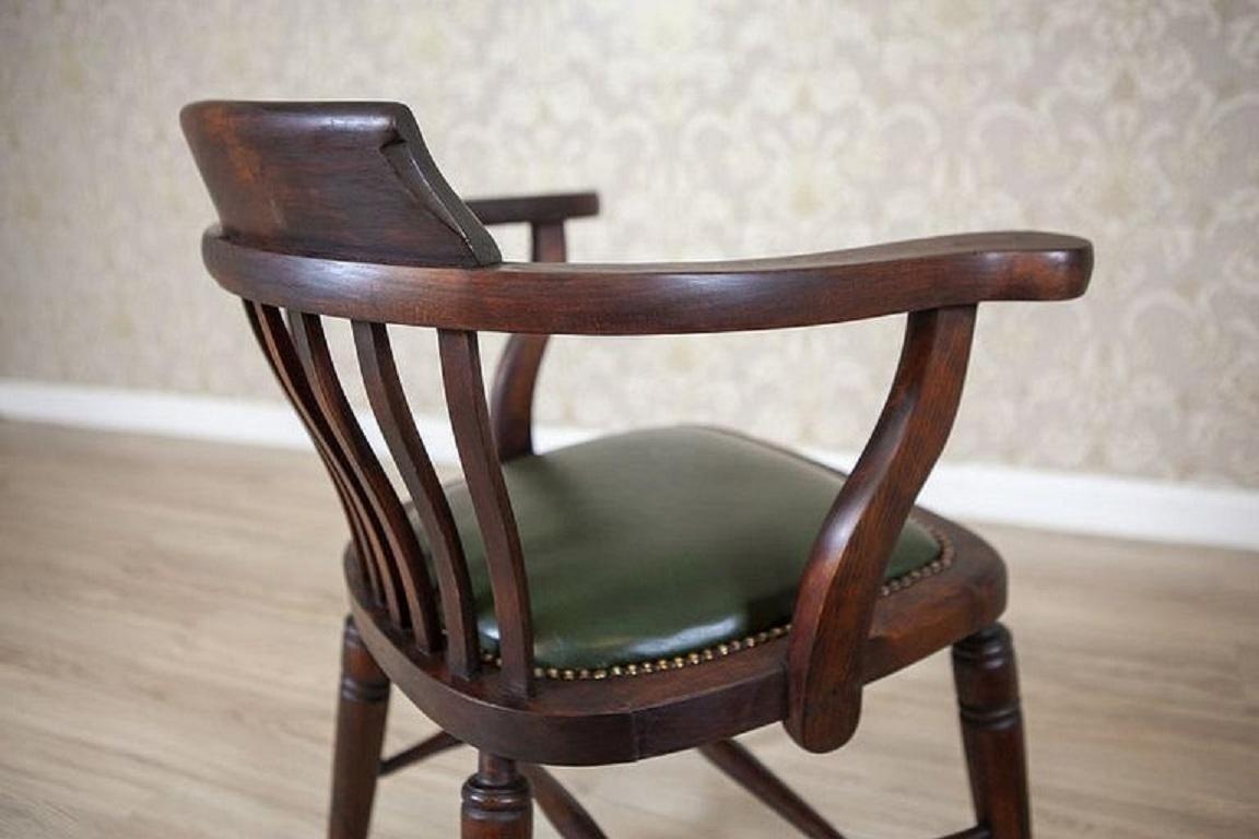 Early-20th Century Beech Desk Chair with Leather Seat For Sale 7