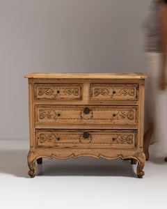 Early 20th Century Beige French Carved Chest of Drawers