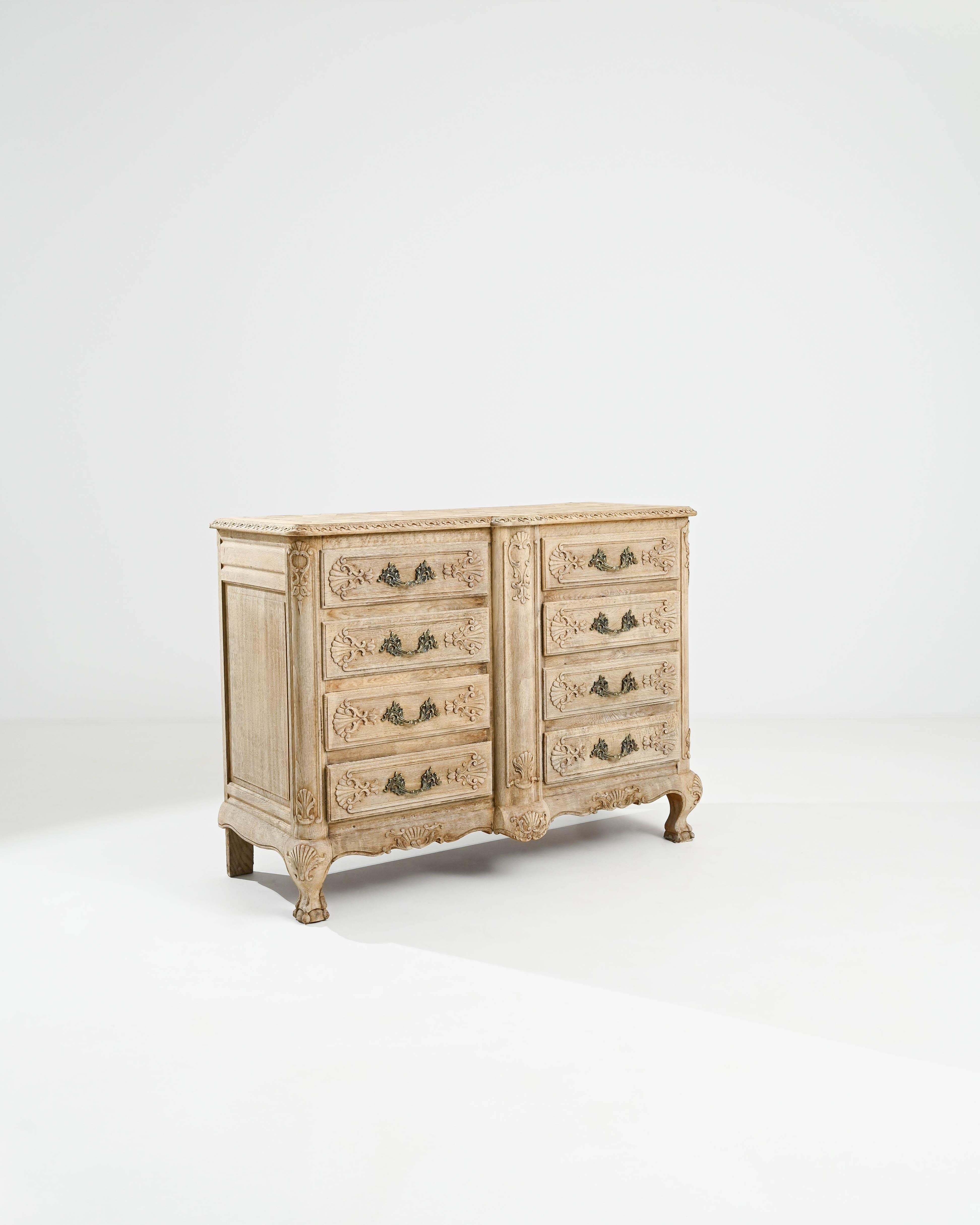Wood Early 20th Century Belgian Bleached Oak Chest Of Drawers For Sale
