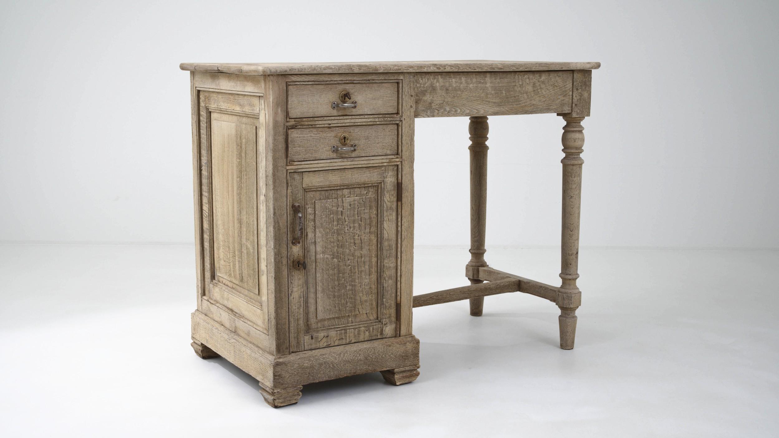 Early 20th Century Belgian Bleached Oak Desk For Sale 5