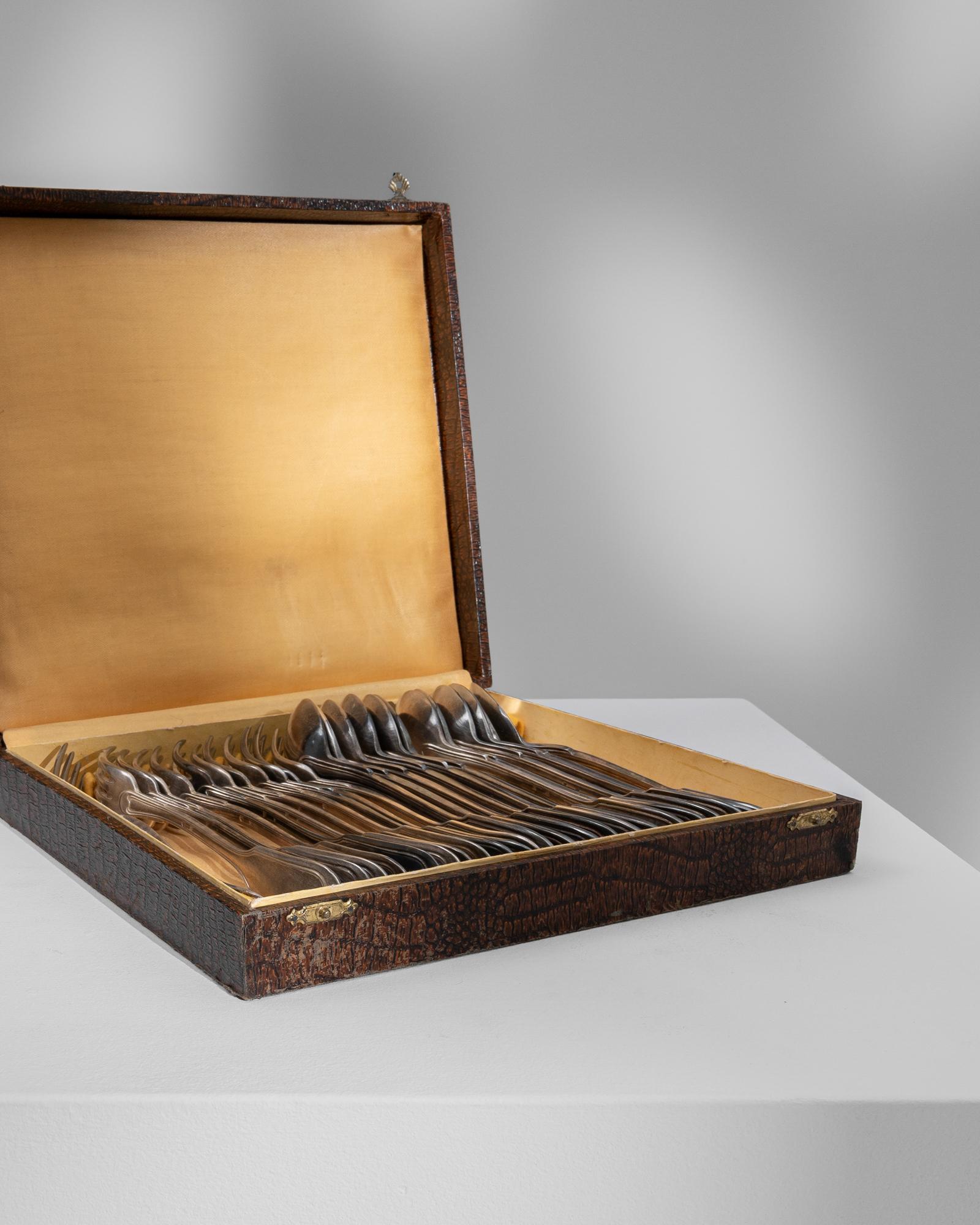 Early 20th Century French Set Of Spoons & Forks In Wooden Box 2