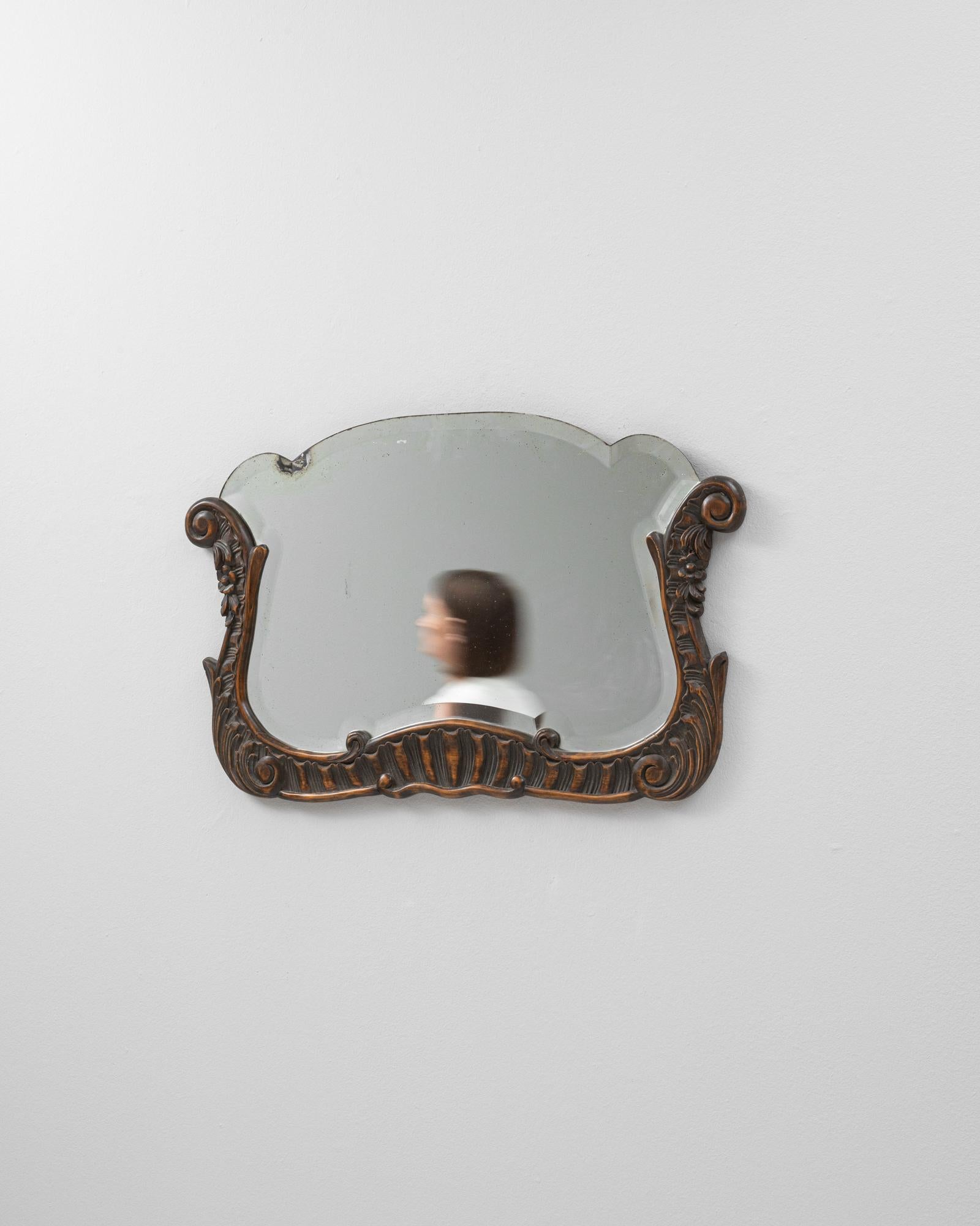 20ième siècle Miroir en bois belge du début du 20e siècle en vente