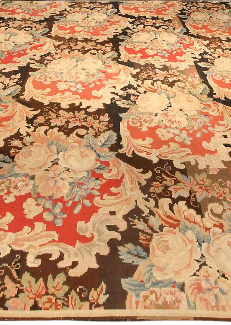 Early 20th century Bessarabian floral bouquets design handmade rug
Size: 11'2