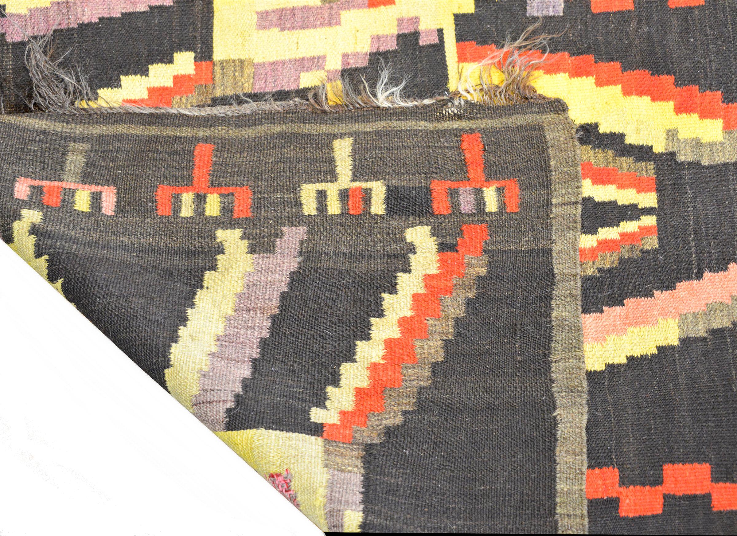 Tapis de couloir Kilim bessarabique du début du XXe siècle en vente 3