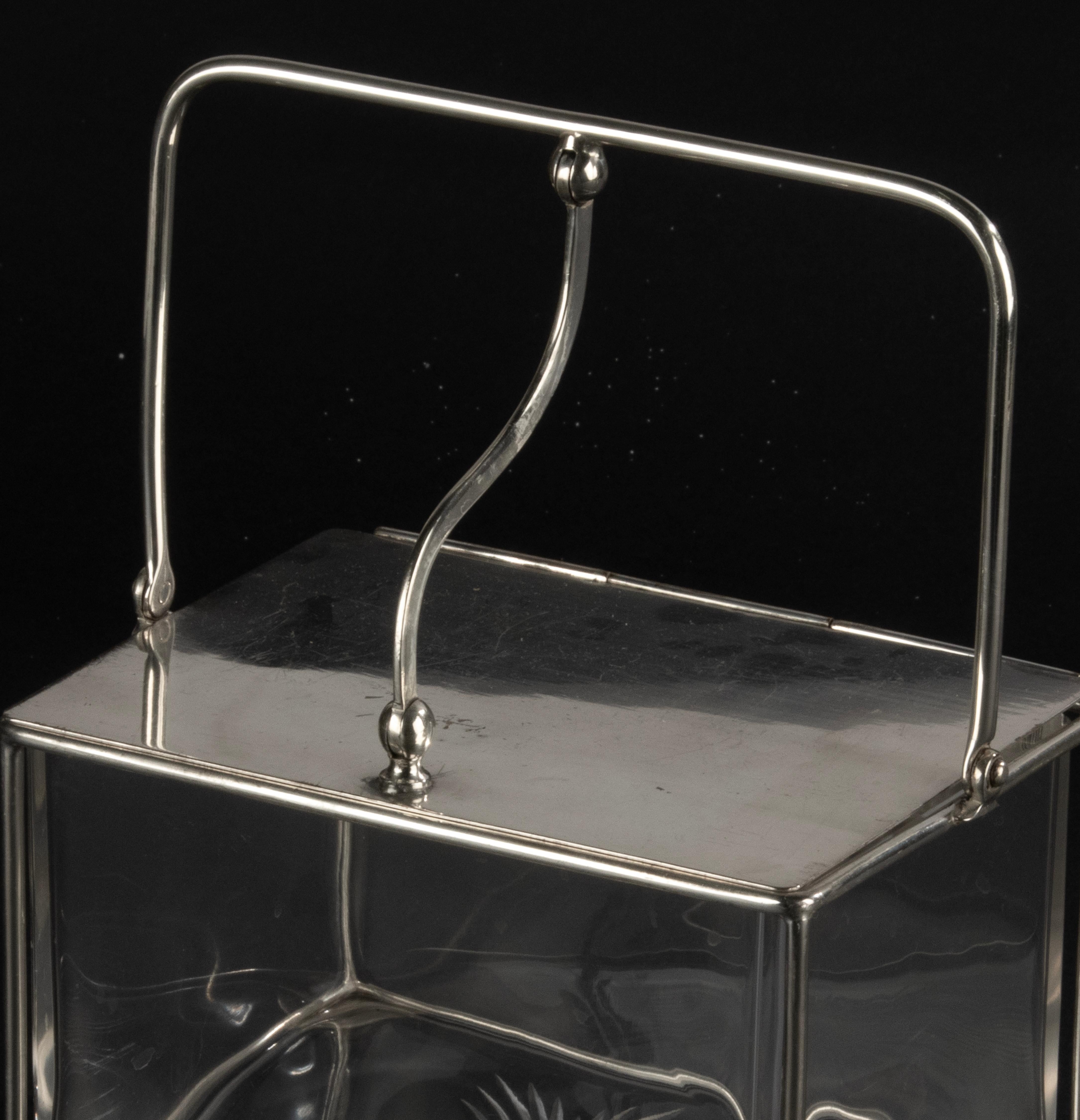 Biskuitglas des frühen 20. Jahrhunderts – versilbert und mit Kristall  im Angebot 10