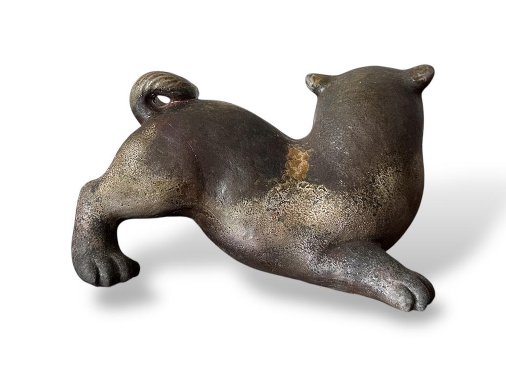 Escultura de perro de cerámica de loza Bizen de principios del siglo XX en venta 3
