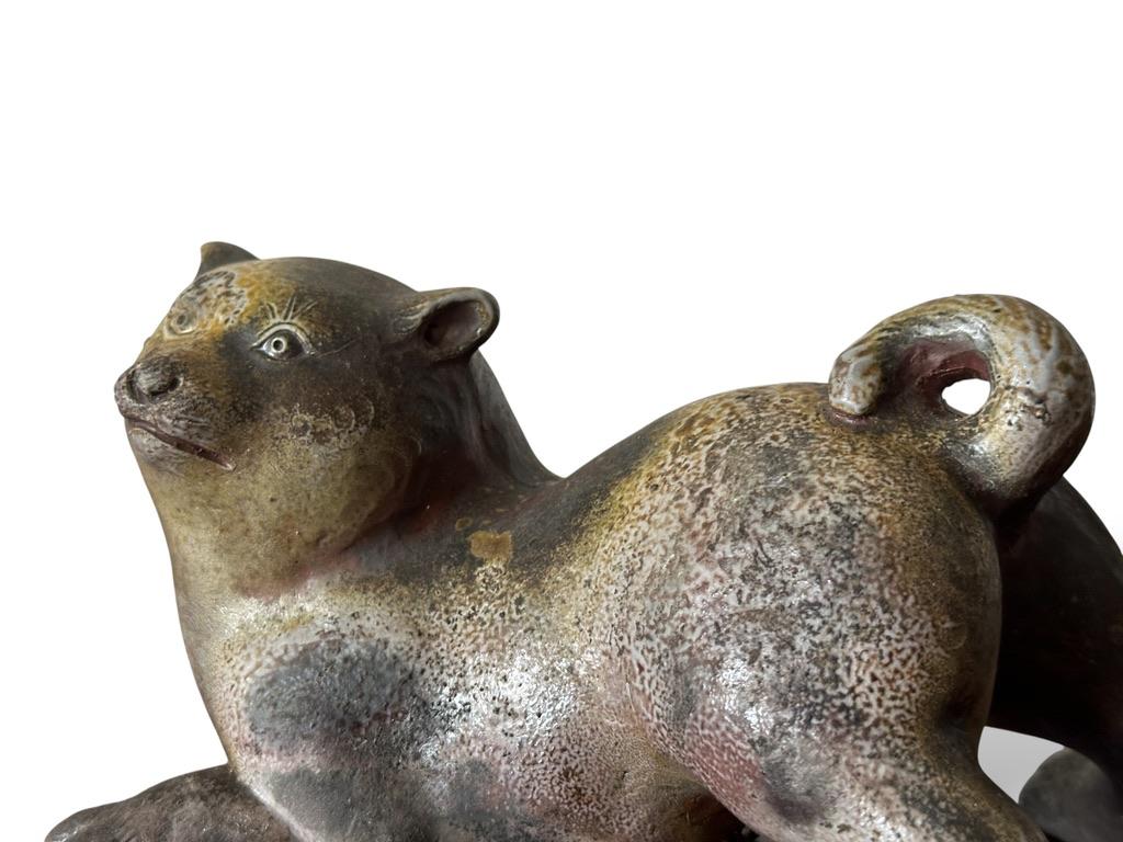 Escultura de perro de cerámica de loza Bizen de principios del siglo XX en venta 4