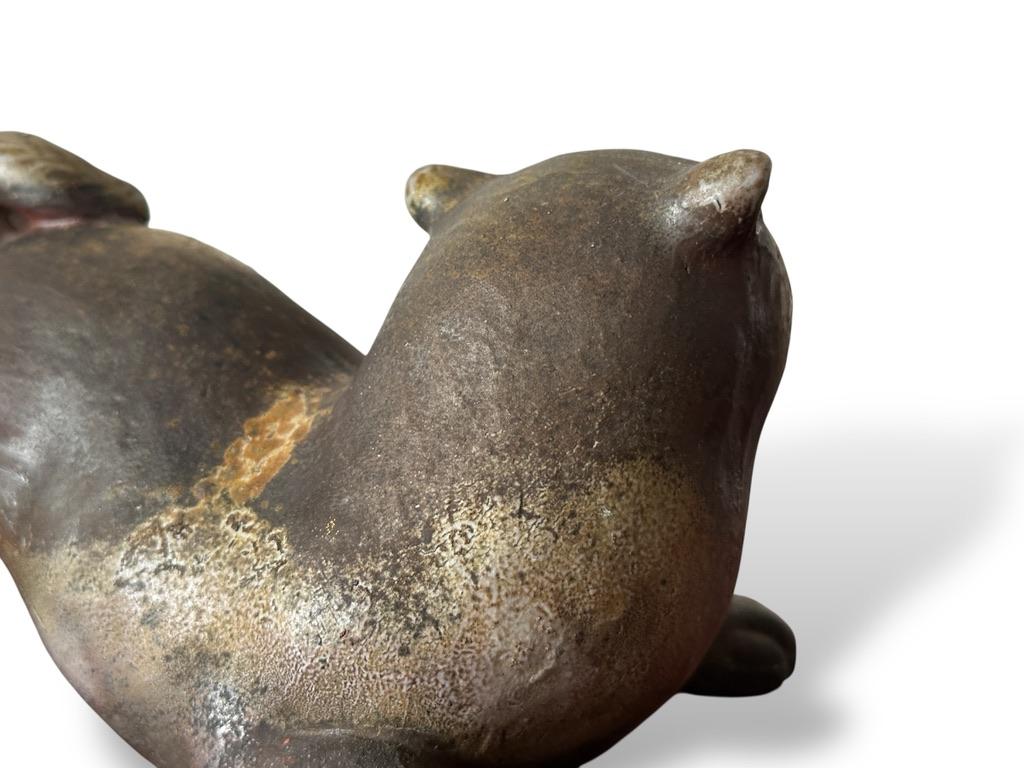 Escultura de perro de cerámica de loza Bizen de principios del siglo XX en Excelente estado para la venta en Fukuoka, JP