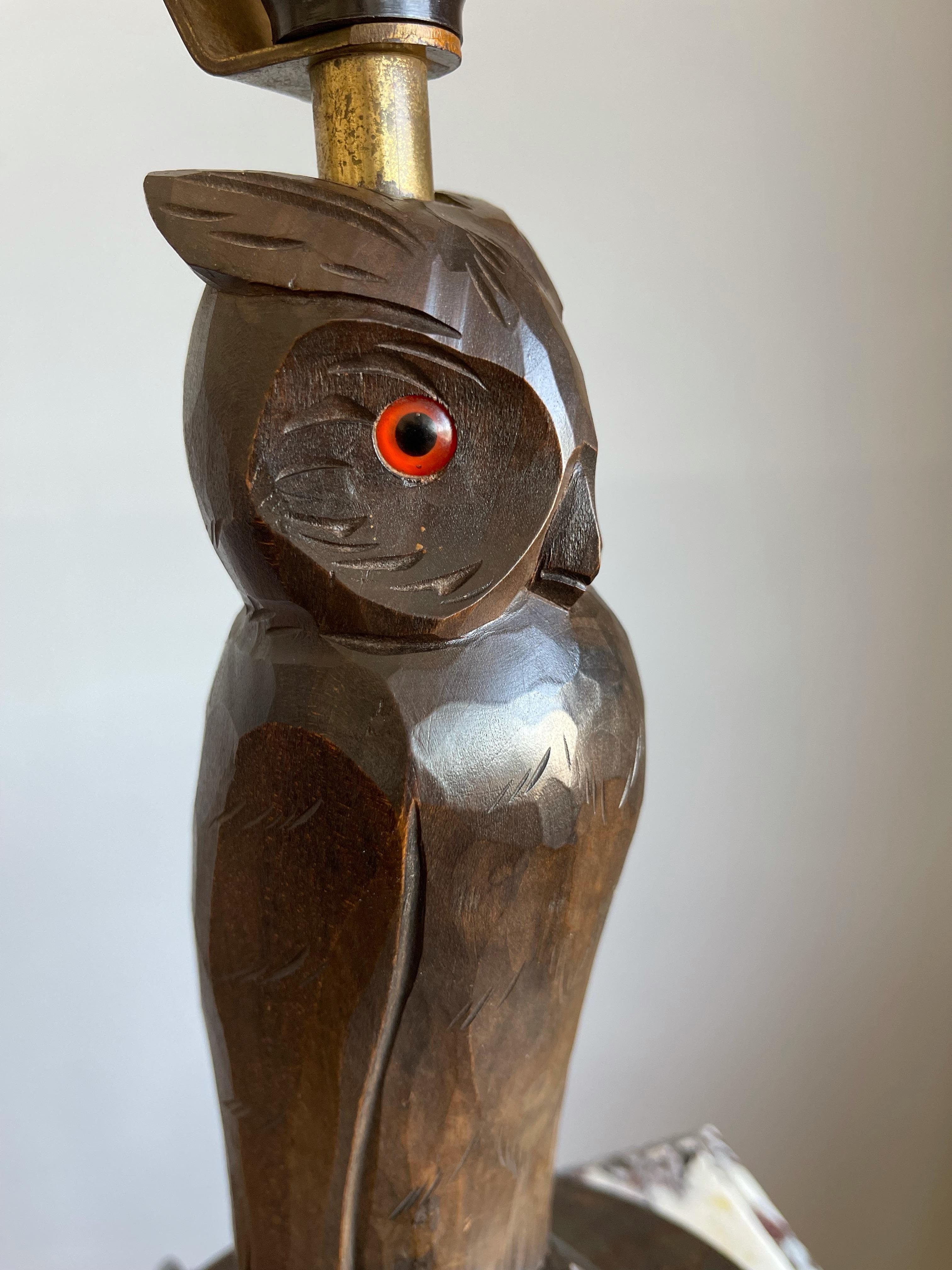 Hand-Carved Rare Antique Art Deco Style Carved Wood Owl Sculpture Table Lamp or Desk Lamp For Sale