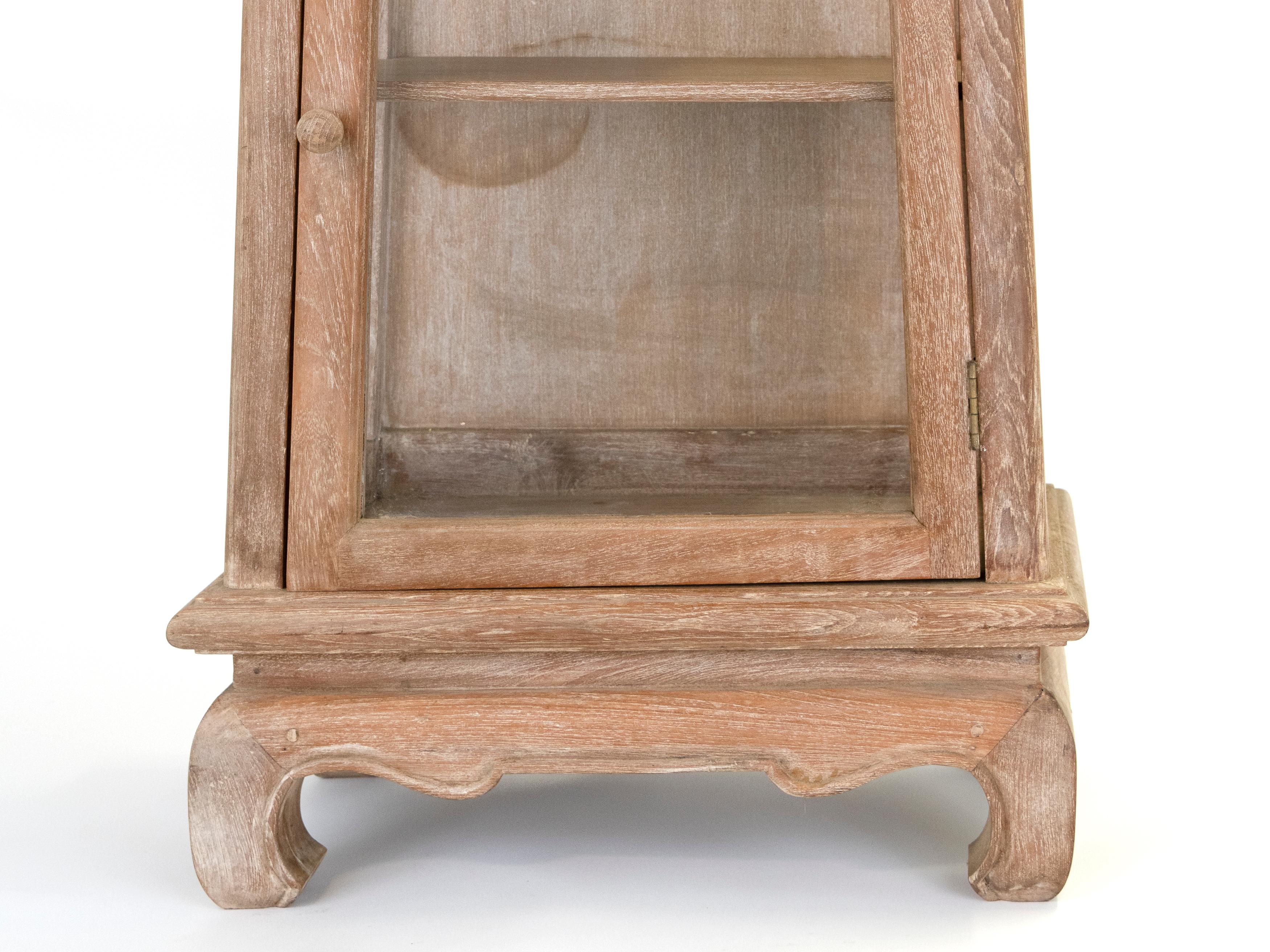 Sbiancato Gabinetto delle curiosità belga sbiancato dei primi del Novecento in vendita