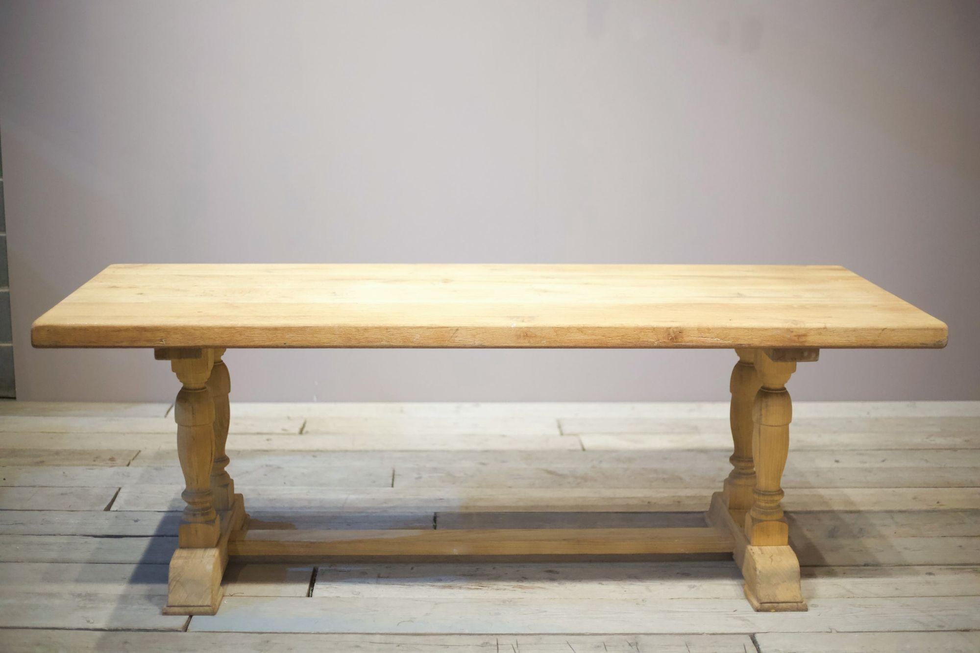 Early 20th Century Bleached Oak Dining Table 11