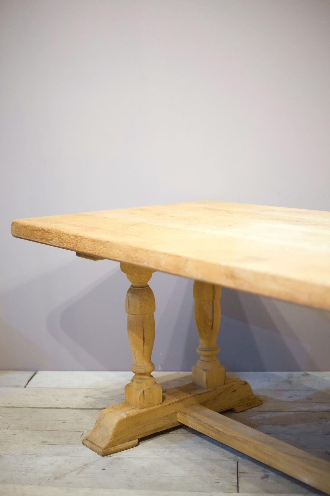 Early 20th Century Bleached Oak Dining Table 2