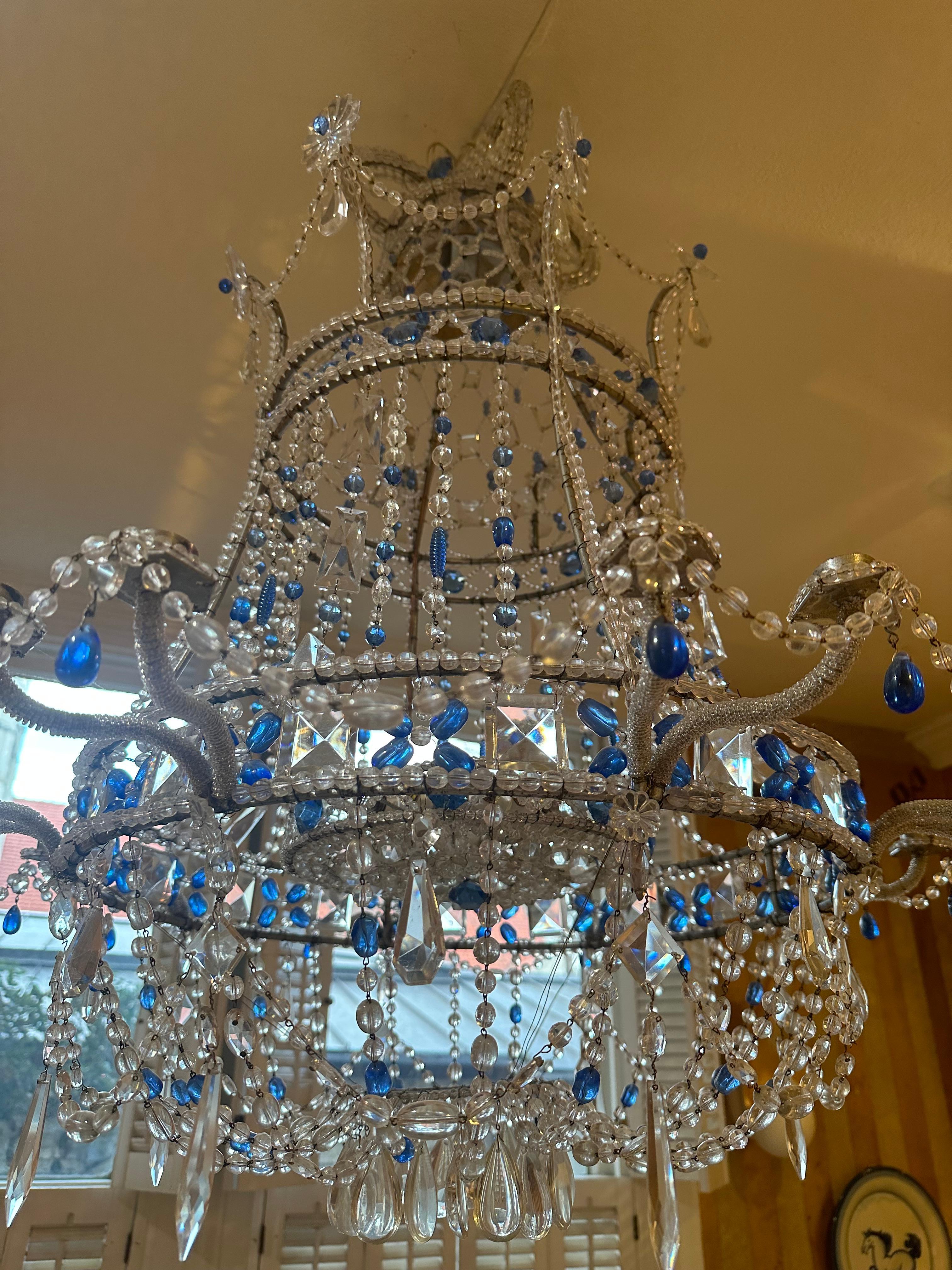 Early 20th Century Blue and Clear Crystal Chandelier For Sale 3