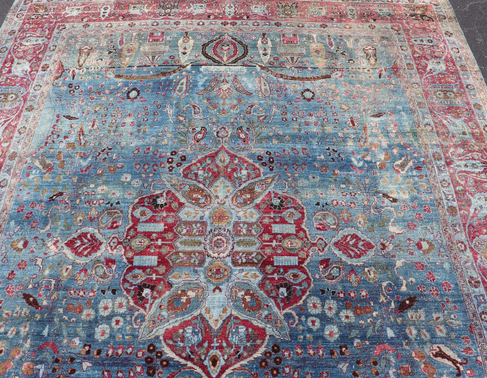 Début du 20e siècle, tapis ancien persan Khorassan à fond bleu avec médaillon en vente 10