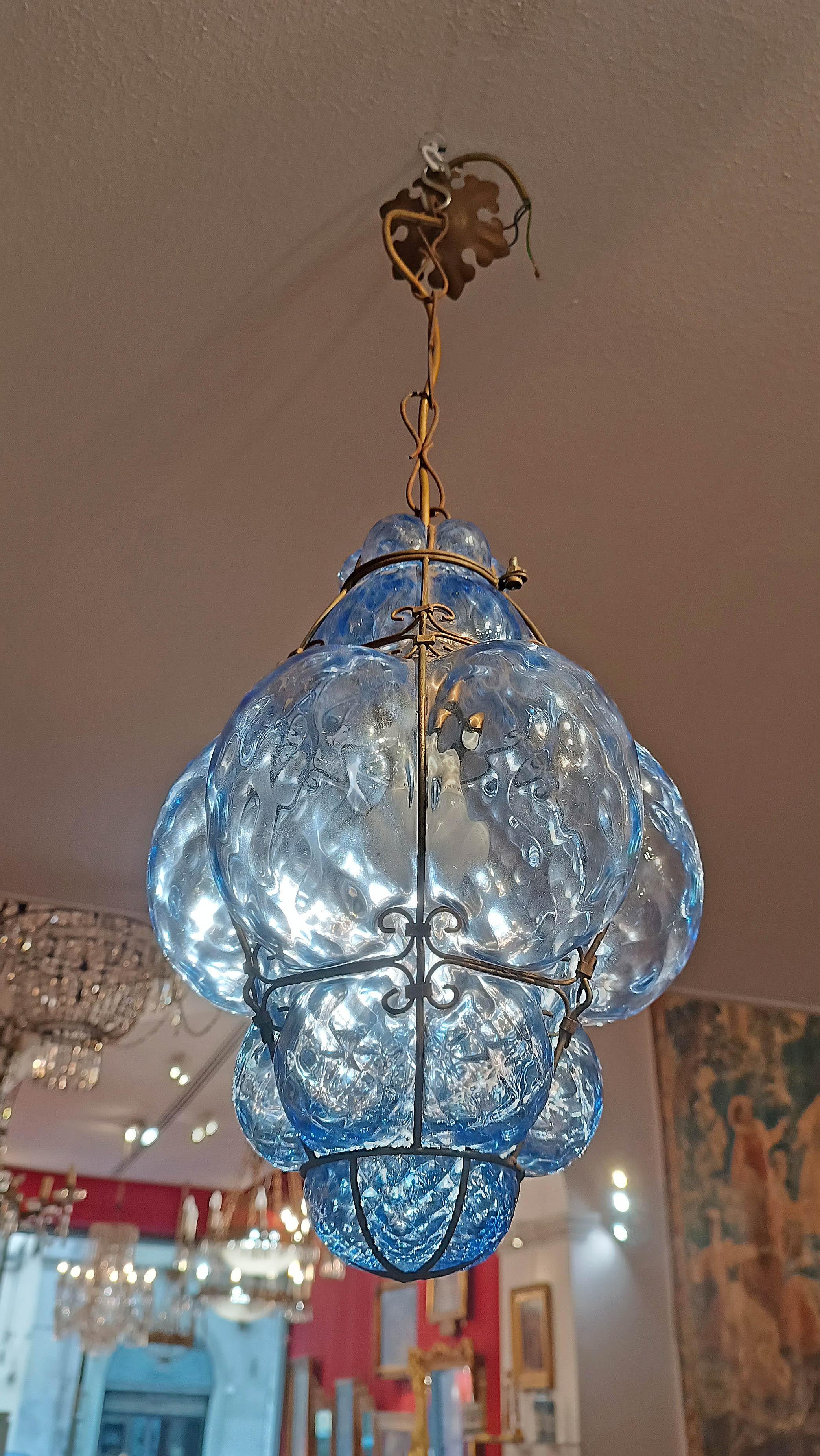 Fait main EARLY 20th CENTURY BLUE MURANO GLASS LAMP en vente