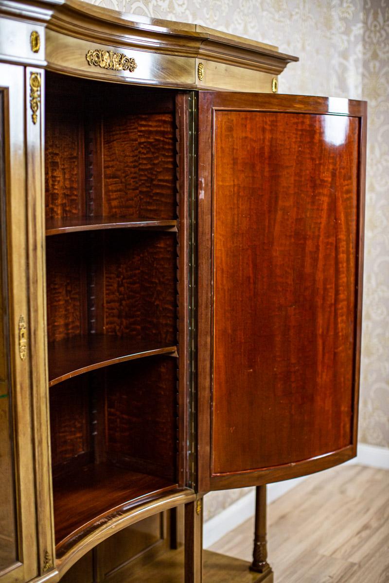 Early 20th-Century Bookcase in the Empire Type with Brass Appliques In Good Condition For Sale In Opole, PL