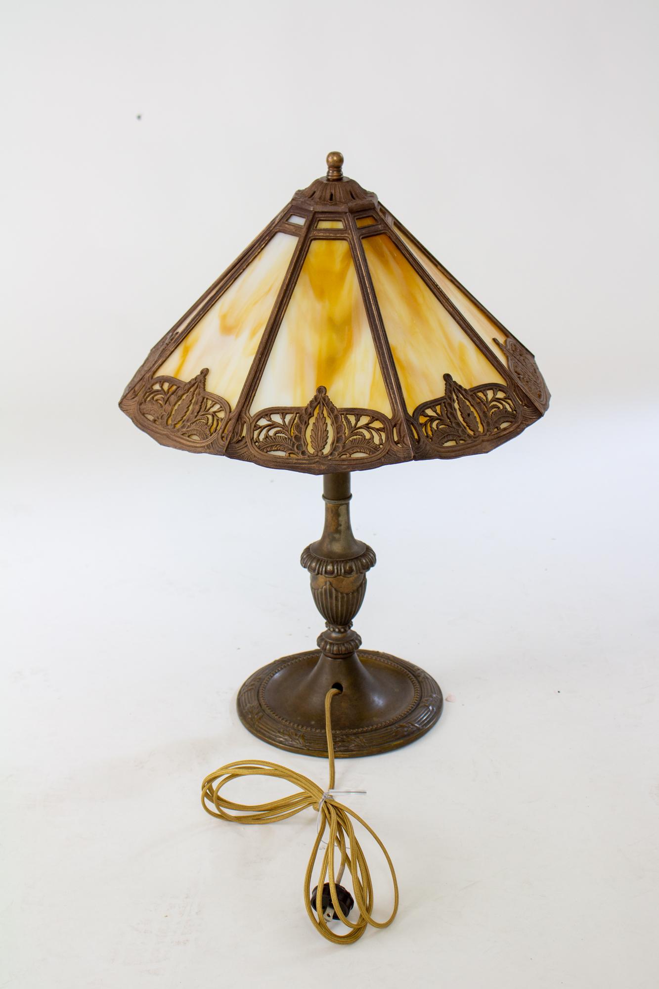 Early 20th Century Bradley and Hubbard Panel Glass Lamp with Caramel Slag Glass In Good Condition In Canton, MA