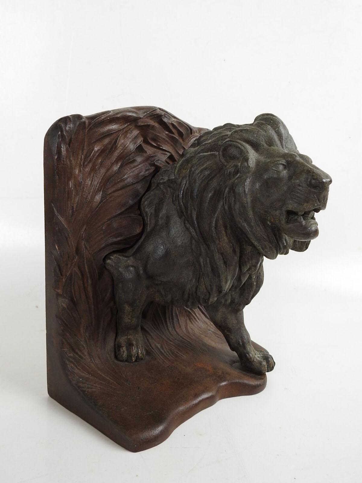 Early 20th Century Bradley Hubbard Lion Tiger Cast Iron Bookends For Sale 8
