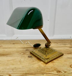Lampe de bureau d'avocat du début du 20e siècle en laiton et verre vert