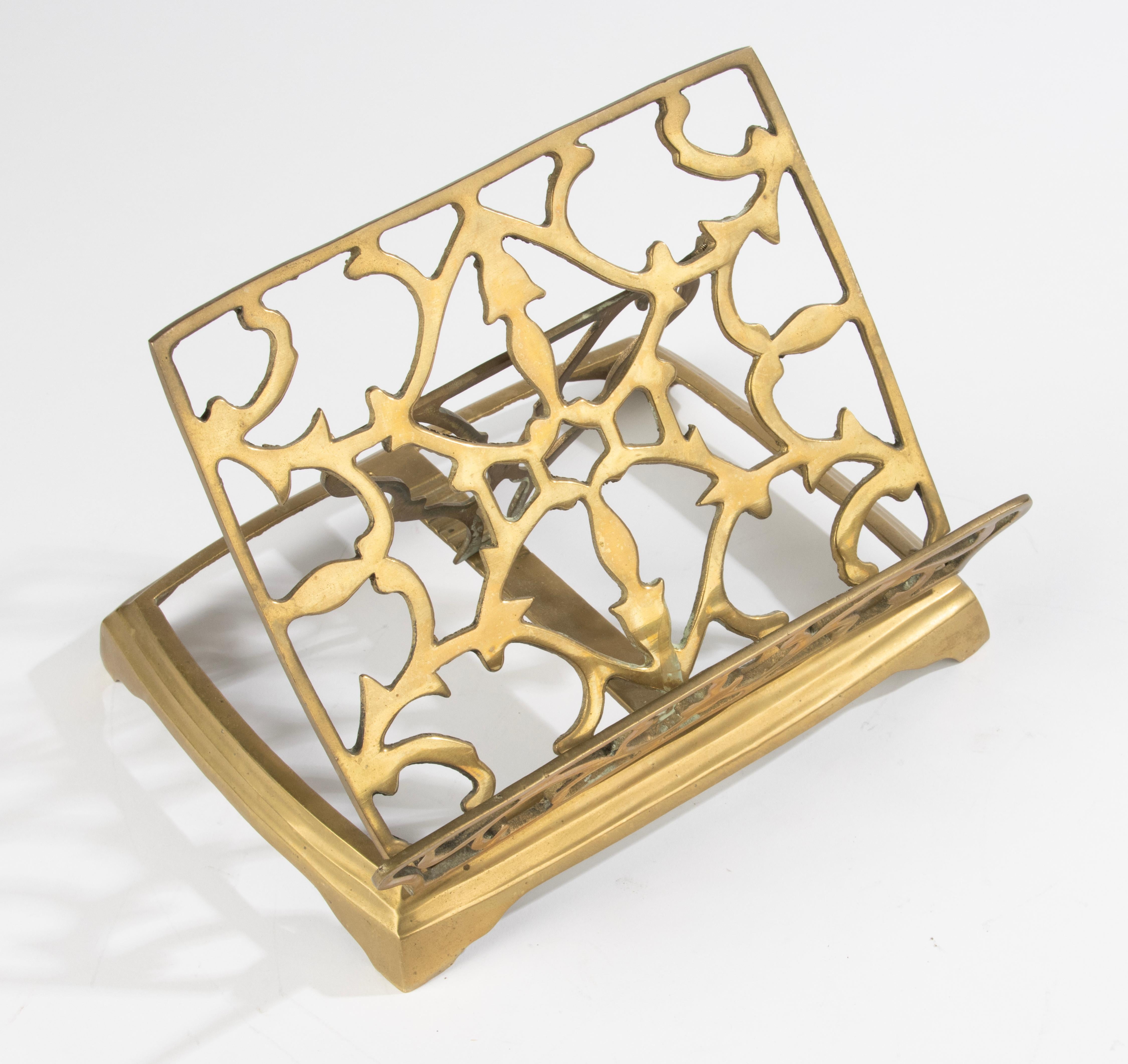 Early 20th Century Brass Book Stand 7
