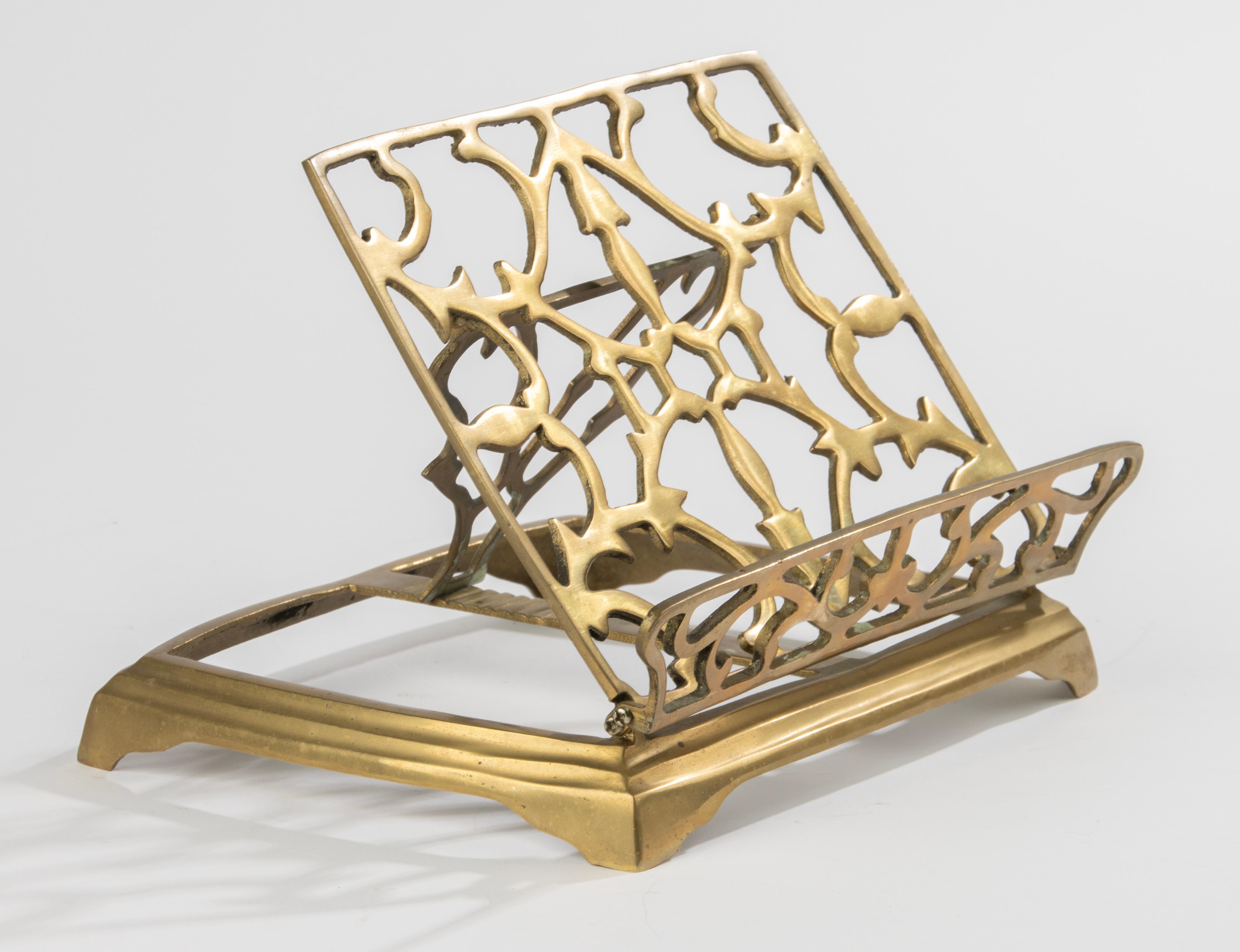 Early 20th Century Brass Book Stand 8
