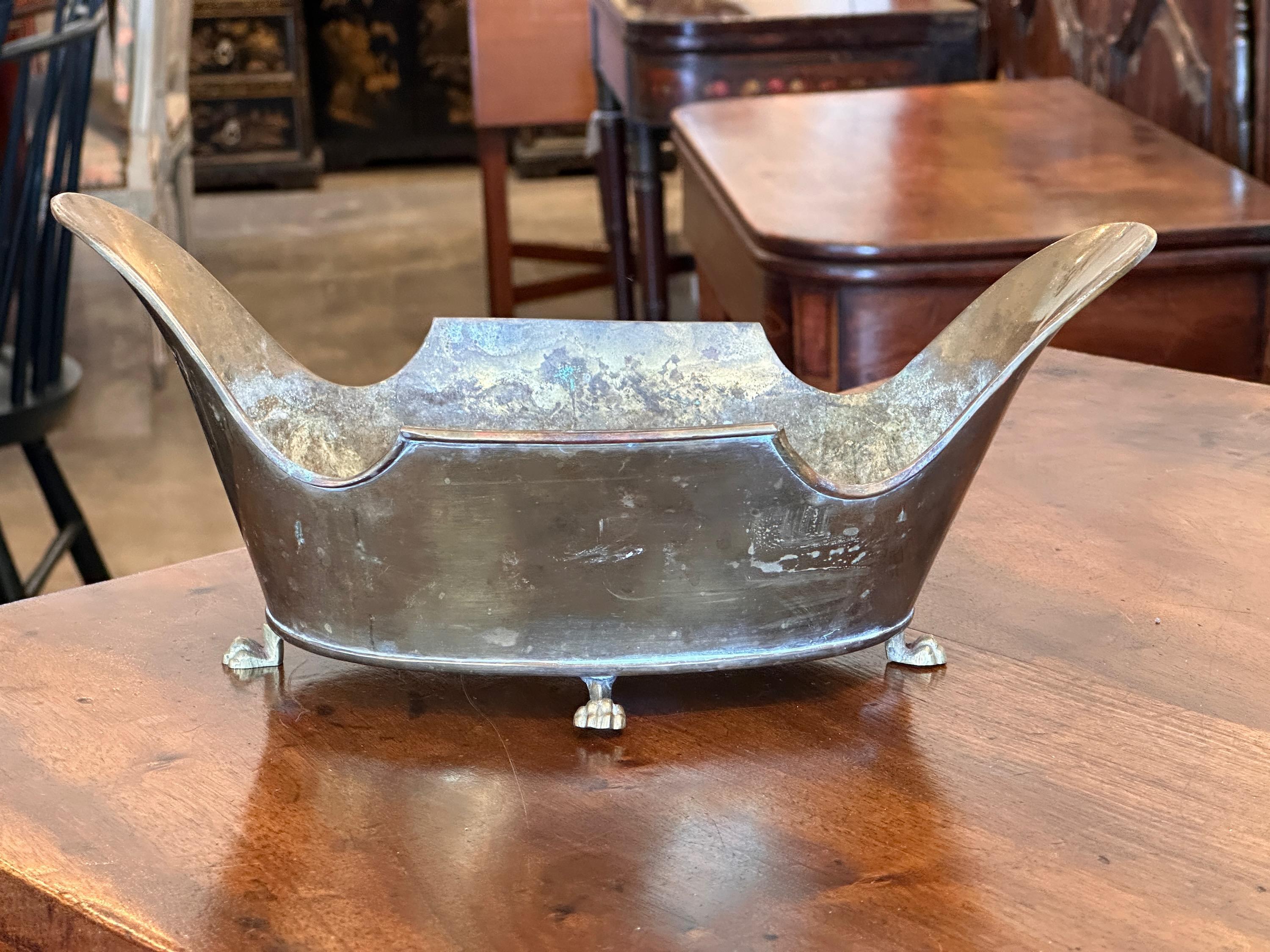 Early 20th Century Brass Bowl In Good Condition For Sale In Charlottesville, VA