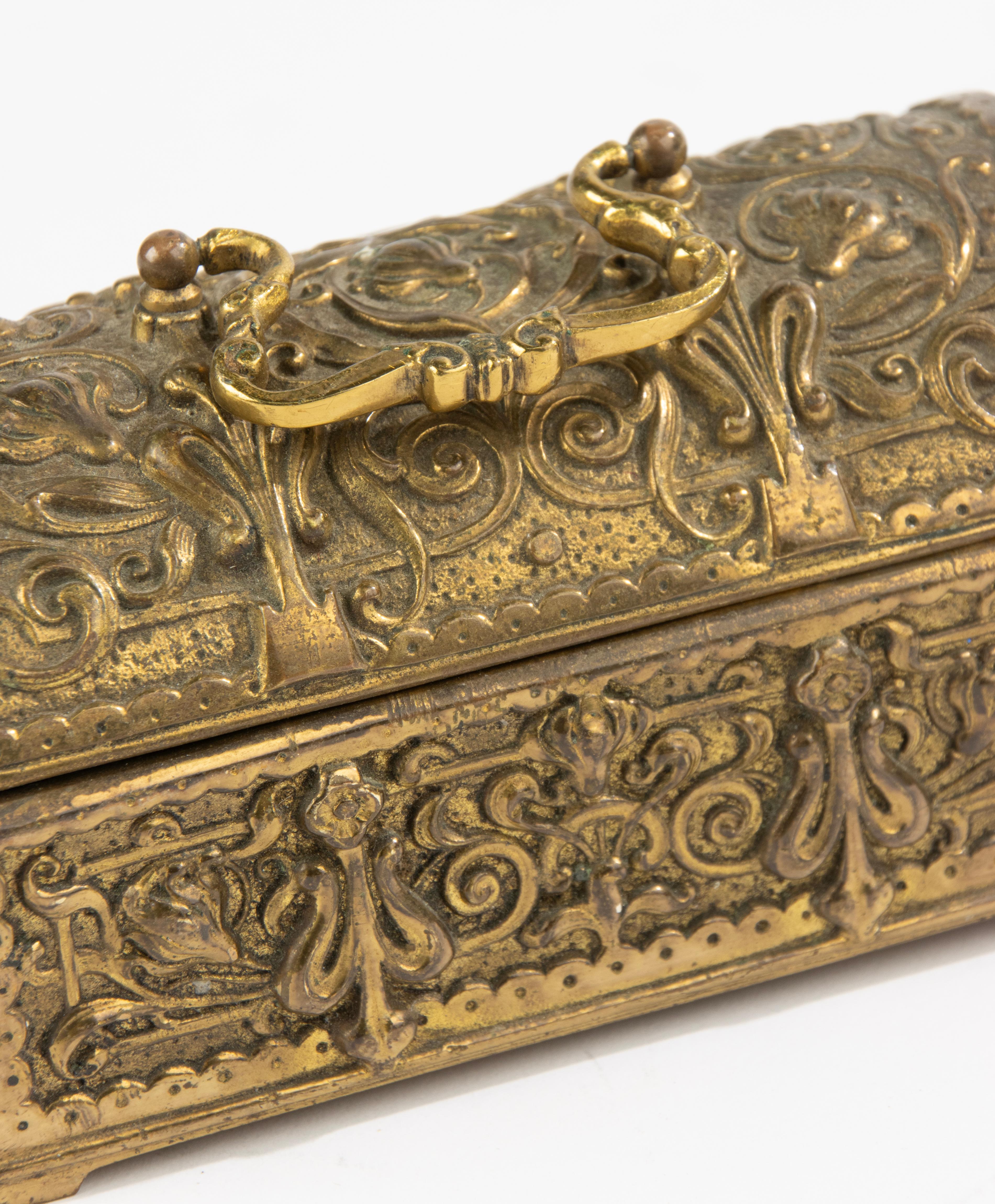 Early 20th Century Brass Box - Gothic Style  For Sale 7