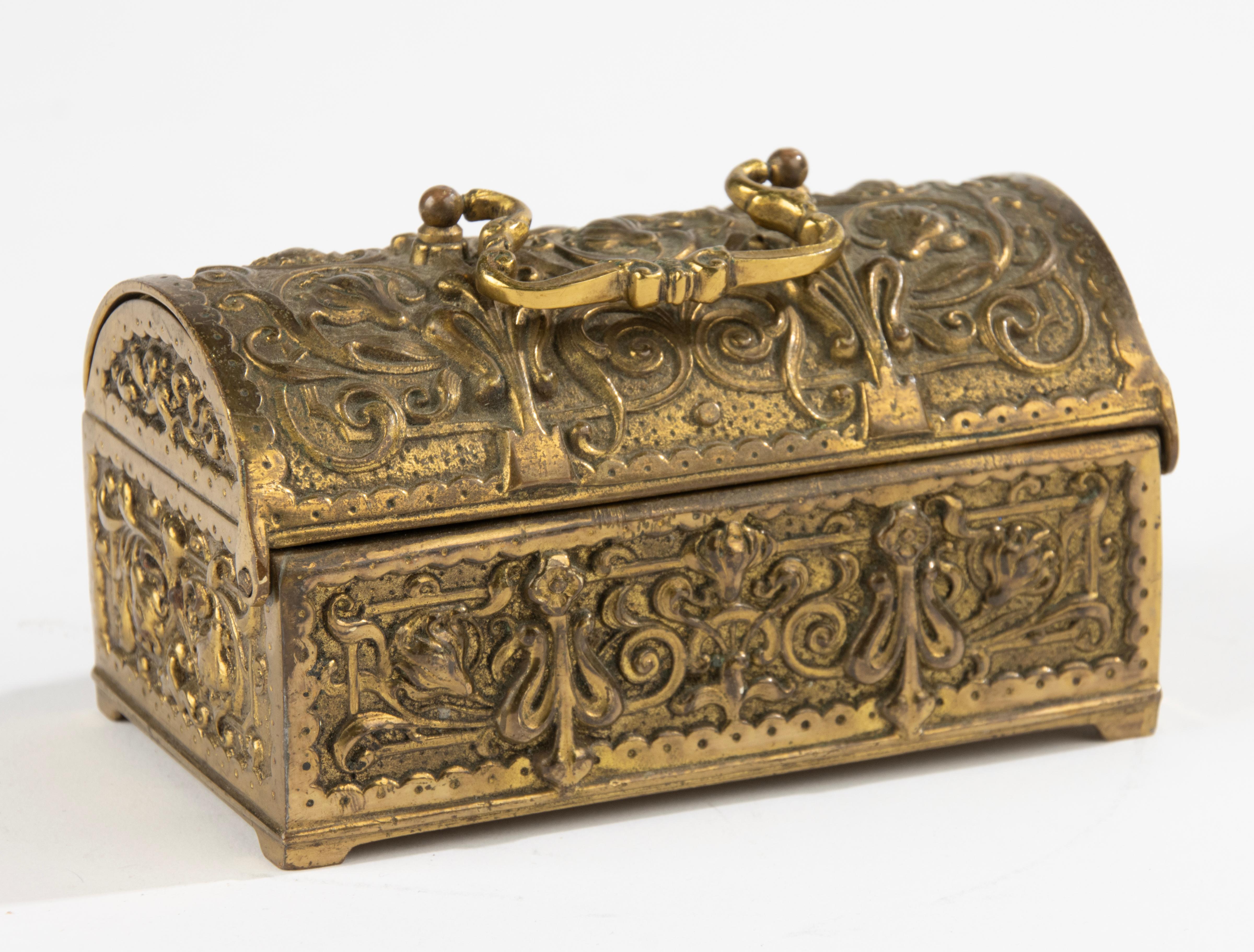 Early 20th Century Brass Box - Gothic Style  For Sale 3