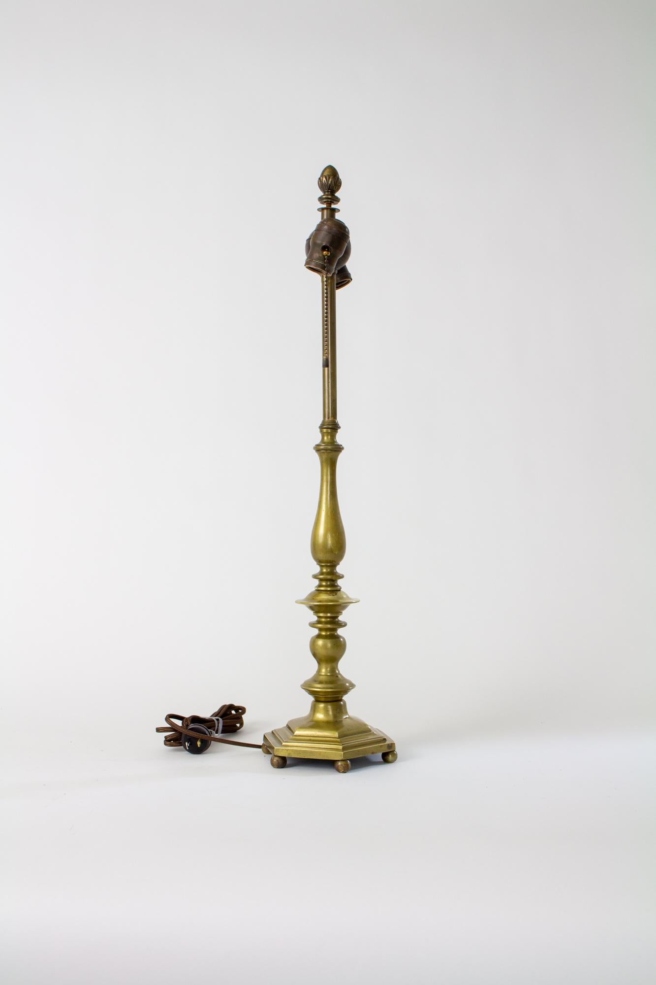 Early 20th Century Brass Candlestick Table Lamp In Good Condition In Canton, MA