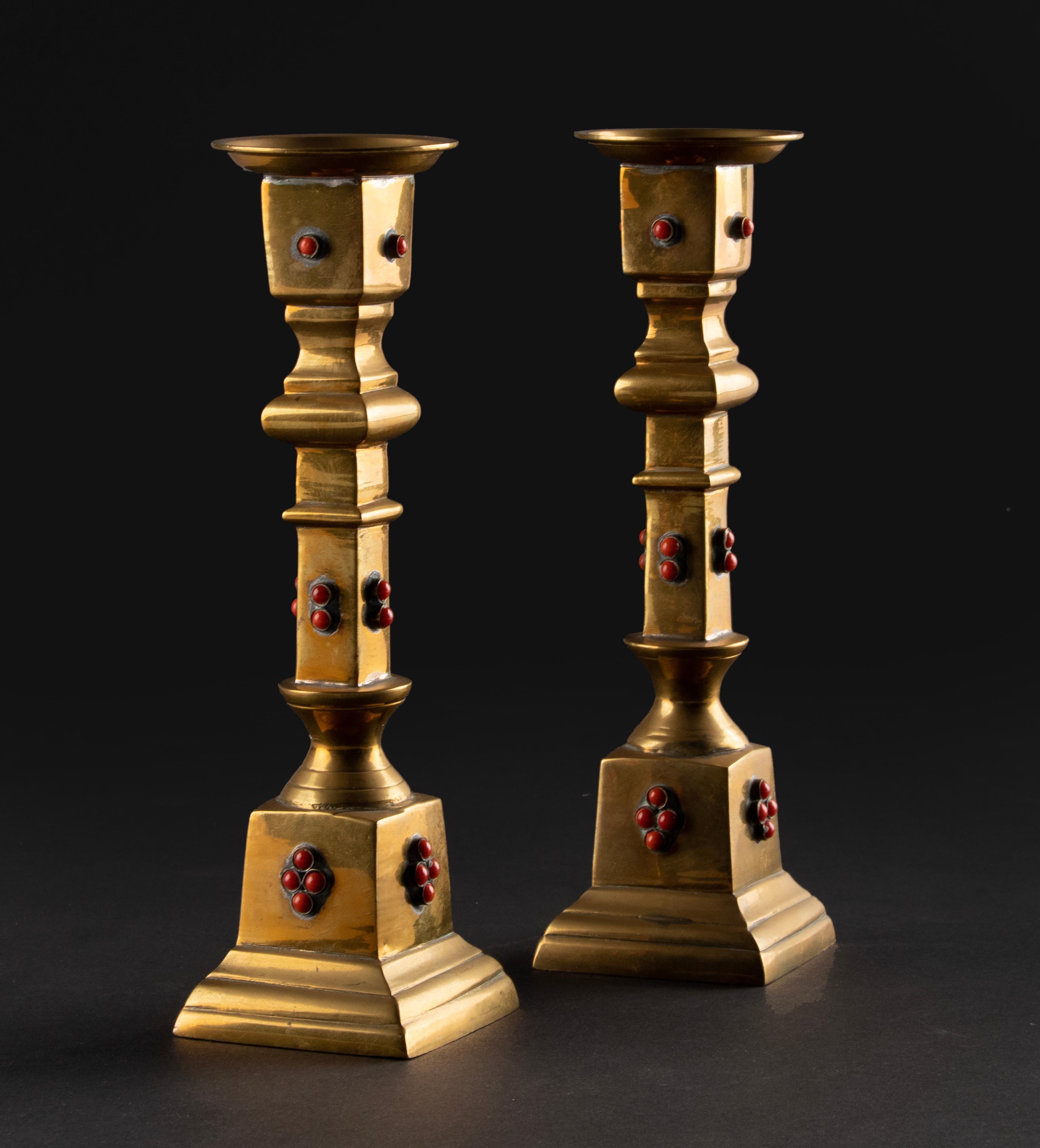 Early 20th Century Brass Candlesticks Decorated with Stones For Sale 4
