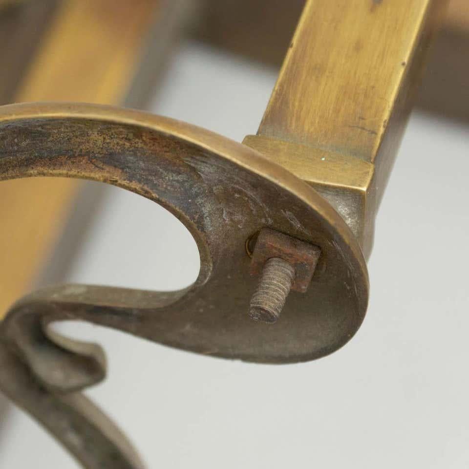 Embellecedor de latón para chimenea de principios del siglo XX en venta 4