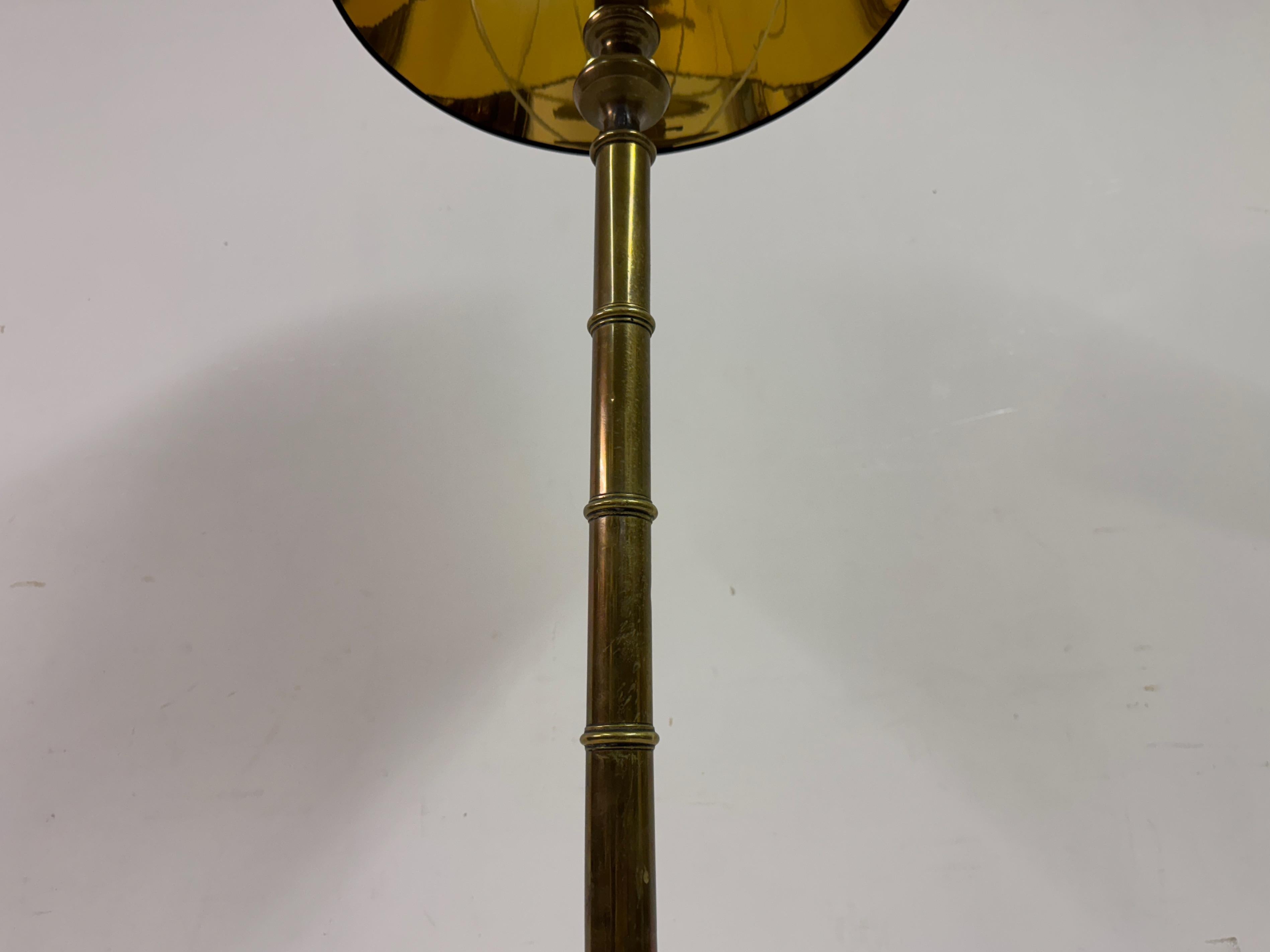 Laiton Lampadaire en laiton du début du 20e siècle en vente