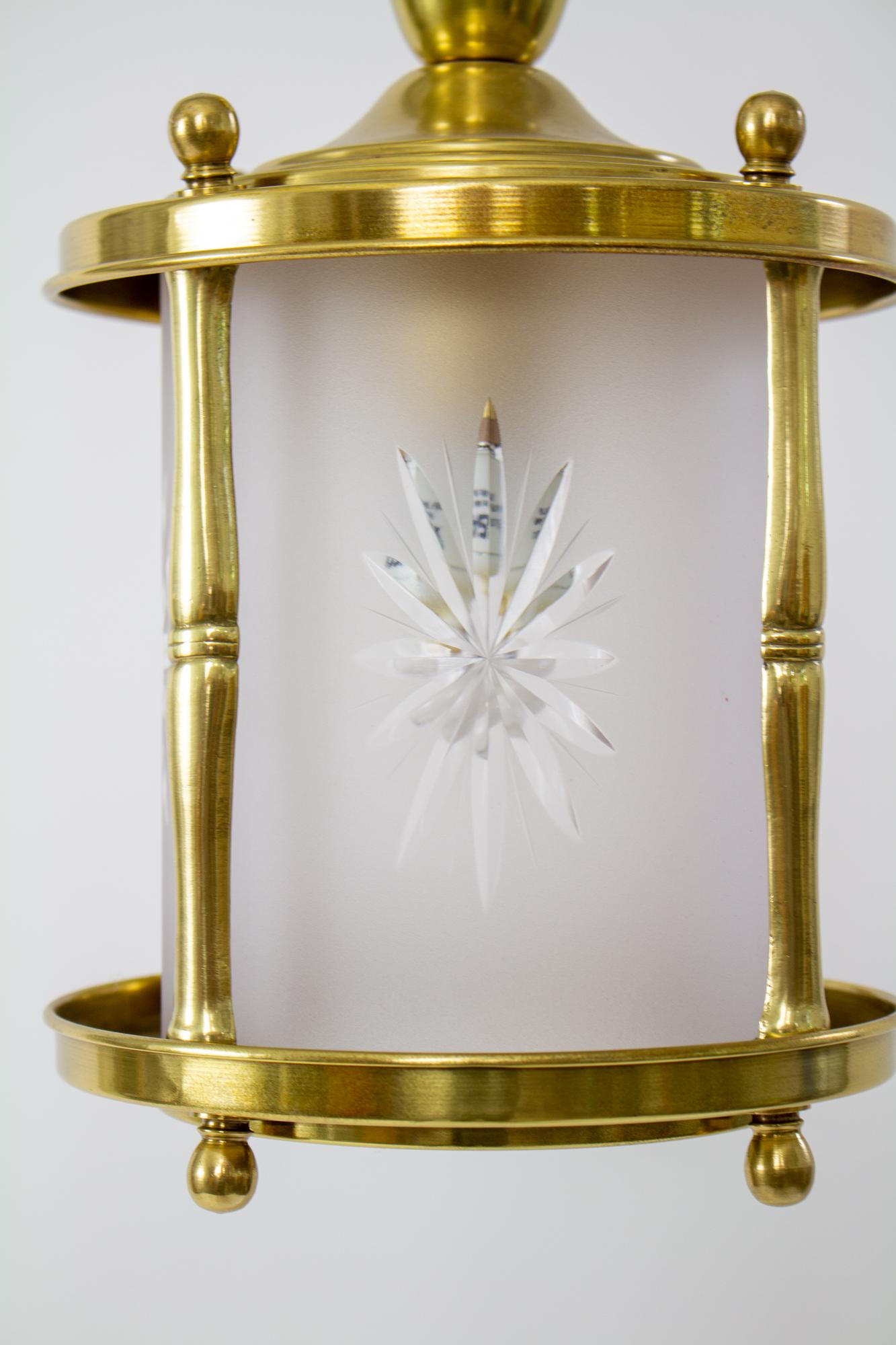 American Early 20th Century Brass Lantern with Frosted Star Cut Glass For Sale