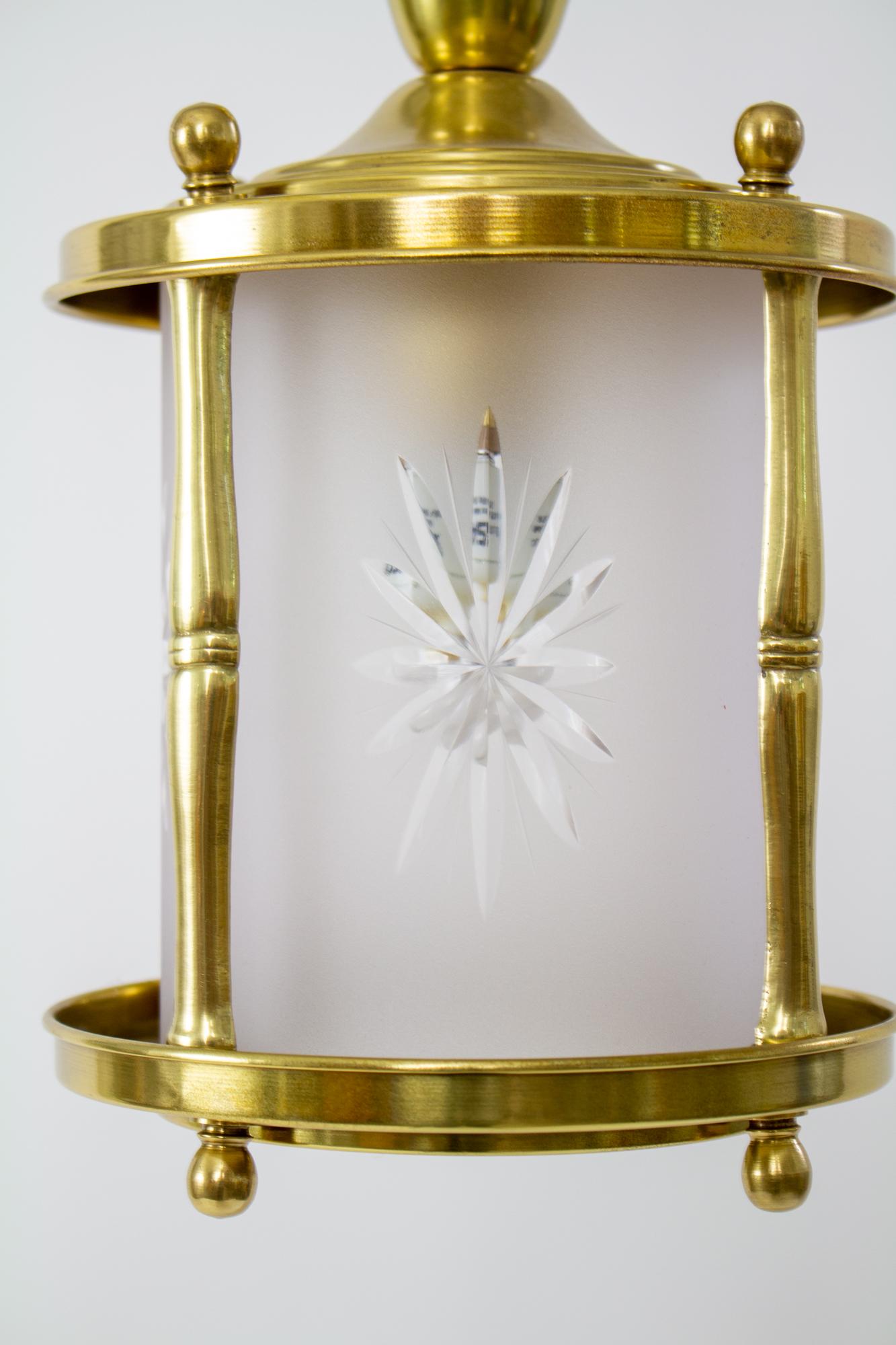 Early 20th Century Brass Lantern with Frosted Star Cut Glass In Good Condition For Sale In Canton, MA