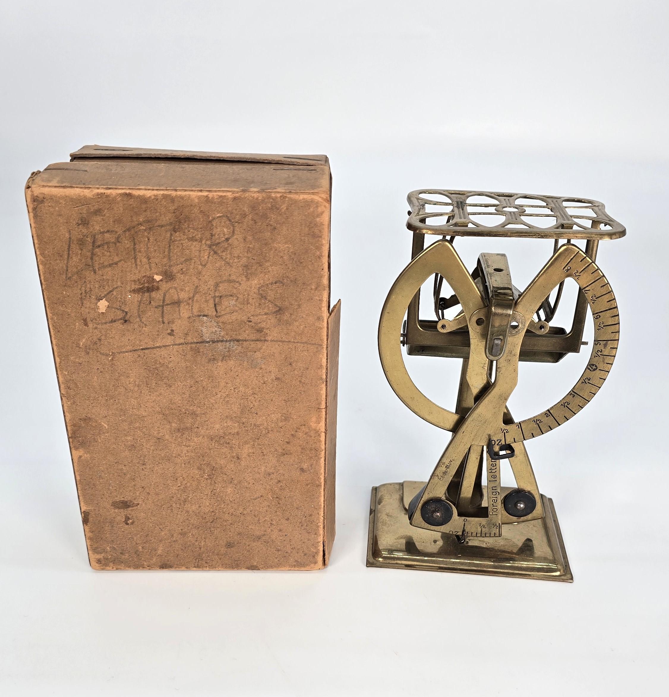 Pèse-lettres en laiton du début du 20e siècle fabriqué en Tchécoslovaquie, vers 1910 en vente 6