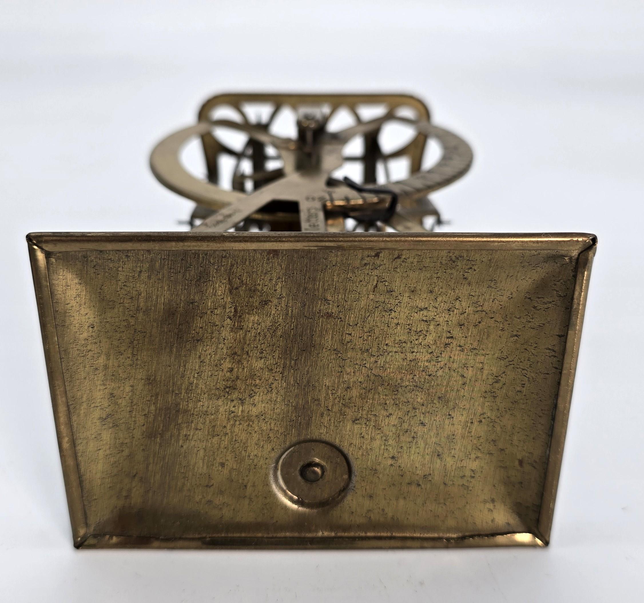 Pèse-lettres en laiton du début du 20e siècle fabriqué en Tchécoslovaquie, vers 1910 en vente 13