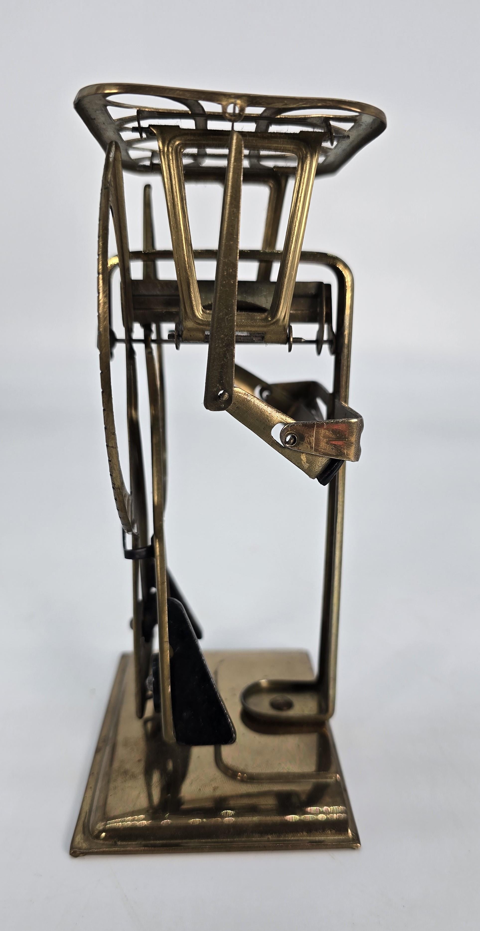 Pèse-lettres en laiton du début du 20e siècle fabriqué en Tchécoslovaquie, vers 1910 en vente 1