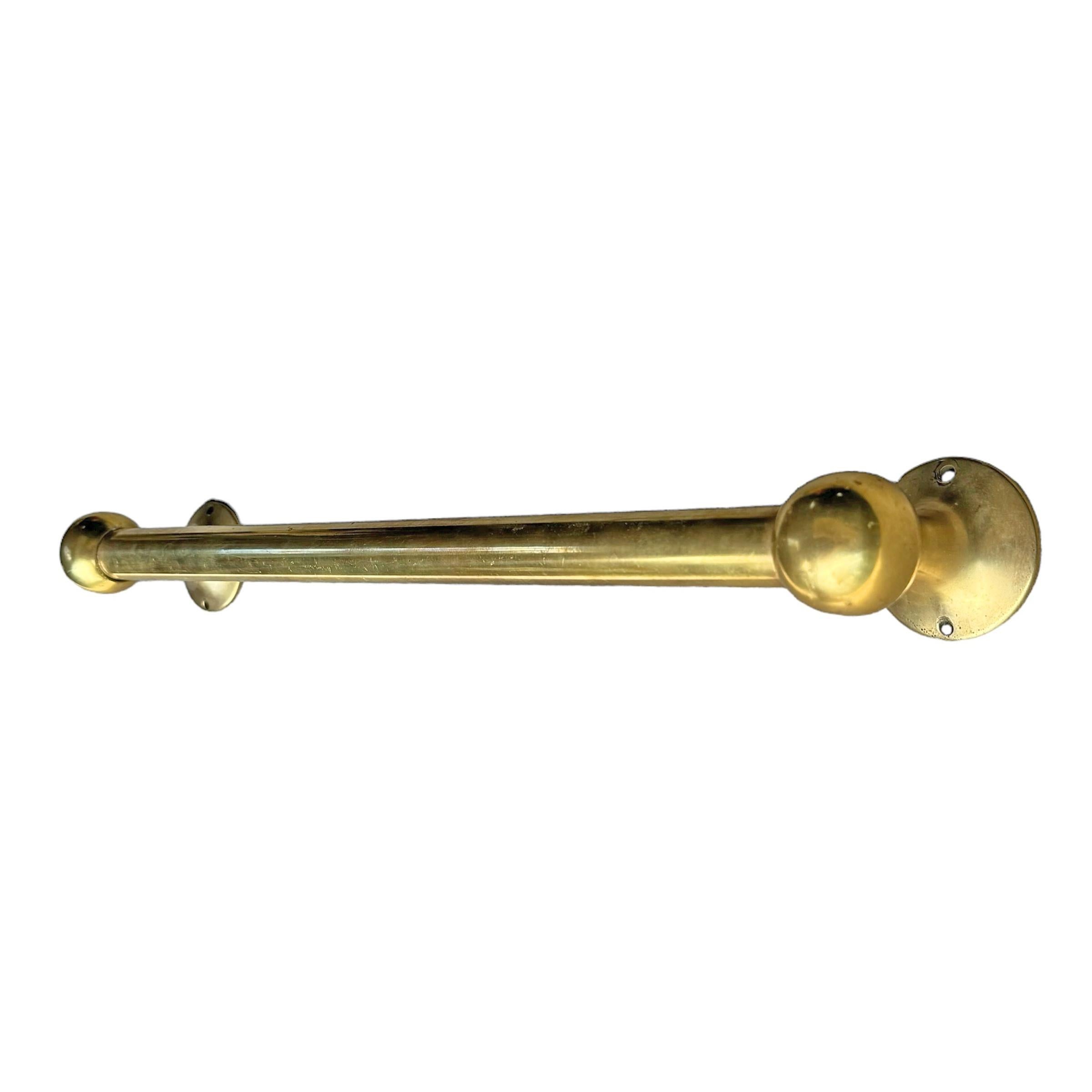 Early 20th Century Brass Towel Bar In Good Condition In Chicago, IL