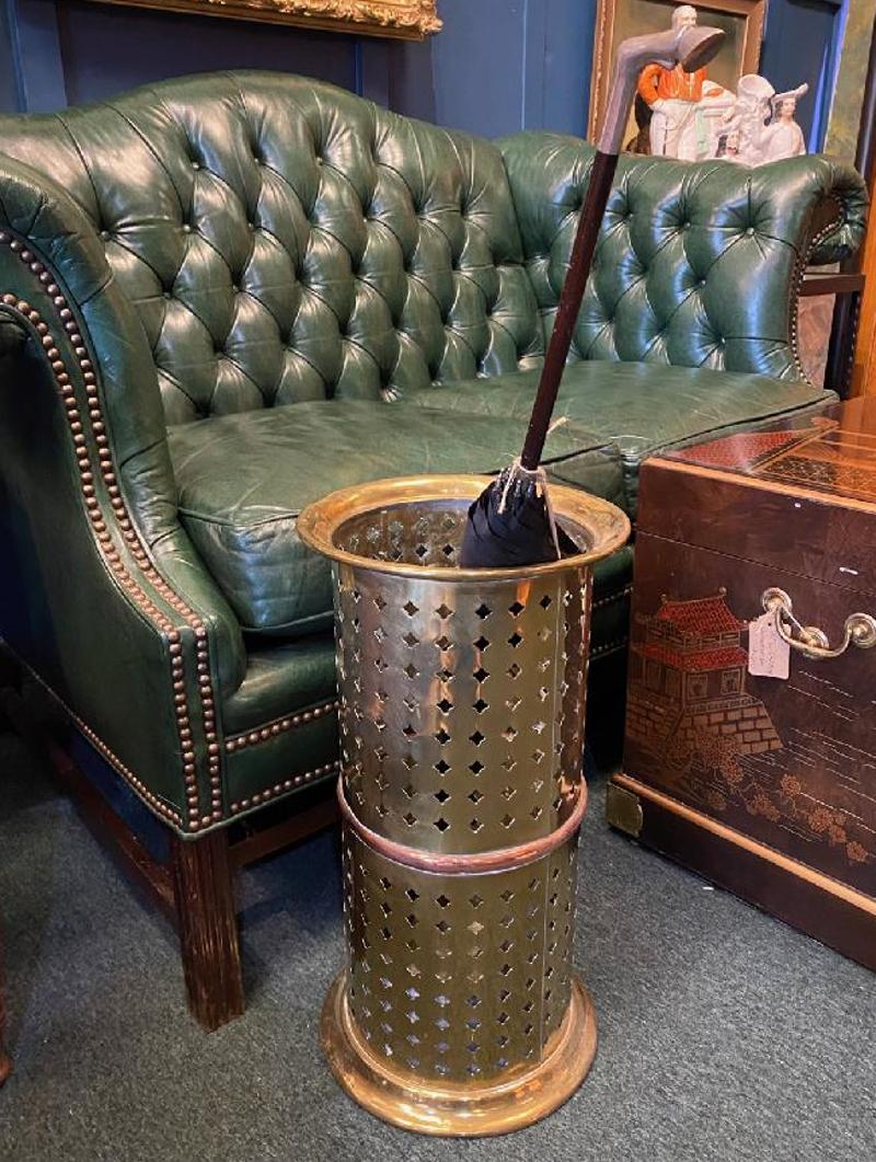 Early 20th Century Brass with Copper Lining Umbrella Stand For Sale 3