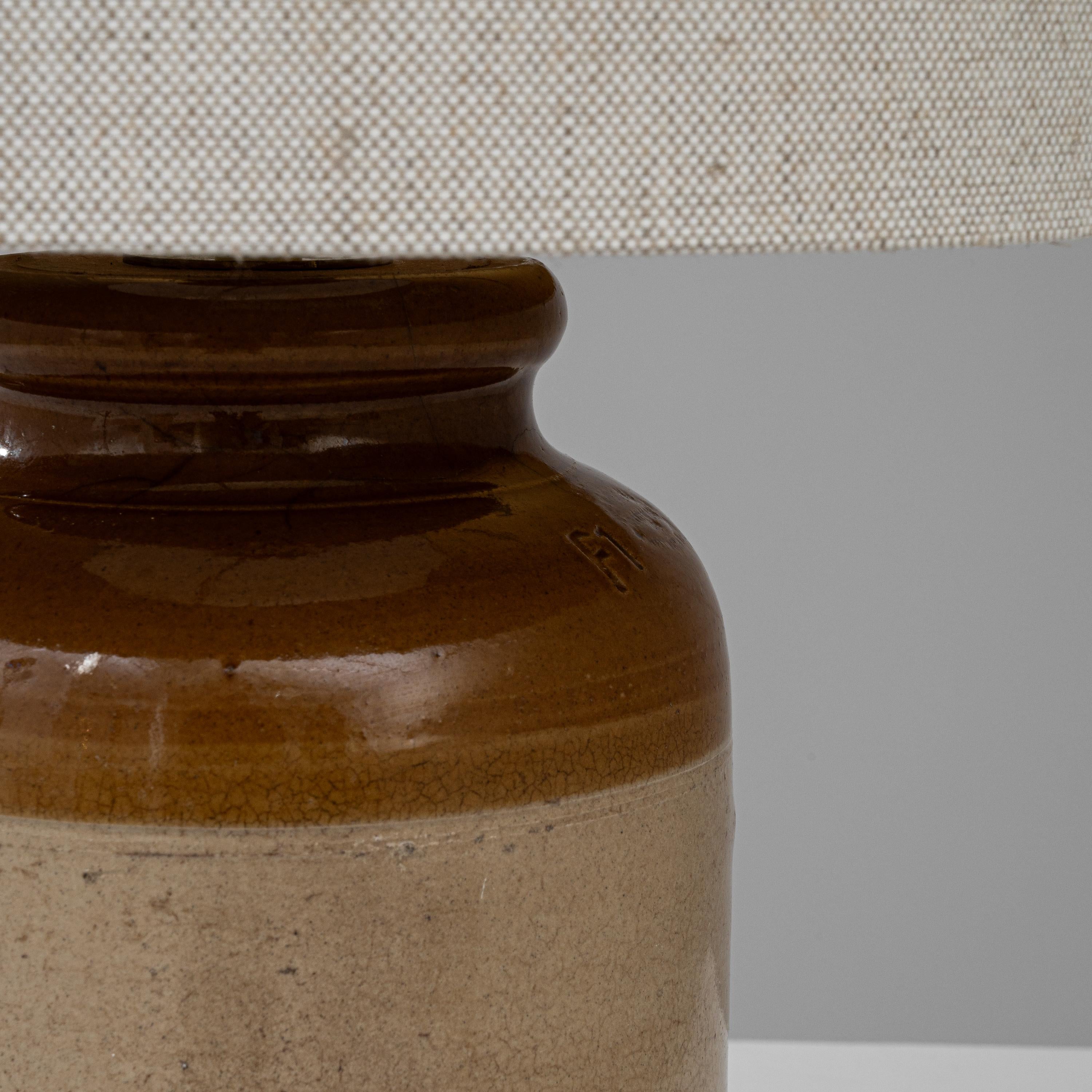 Early 20th Century British Ceramic Table Lamp For Sale 6