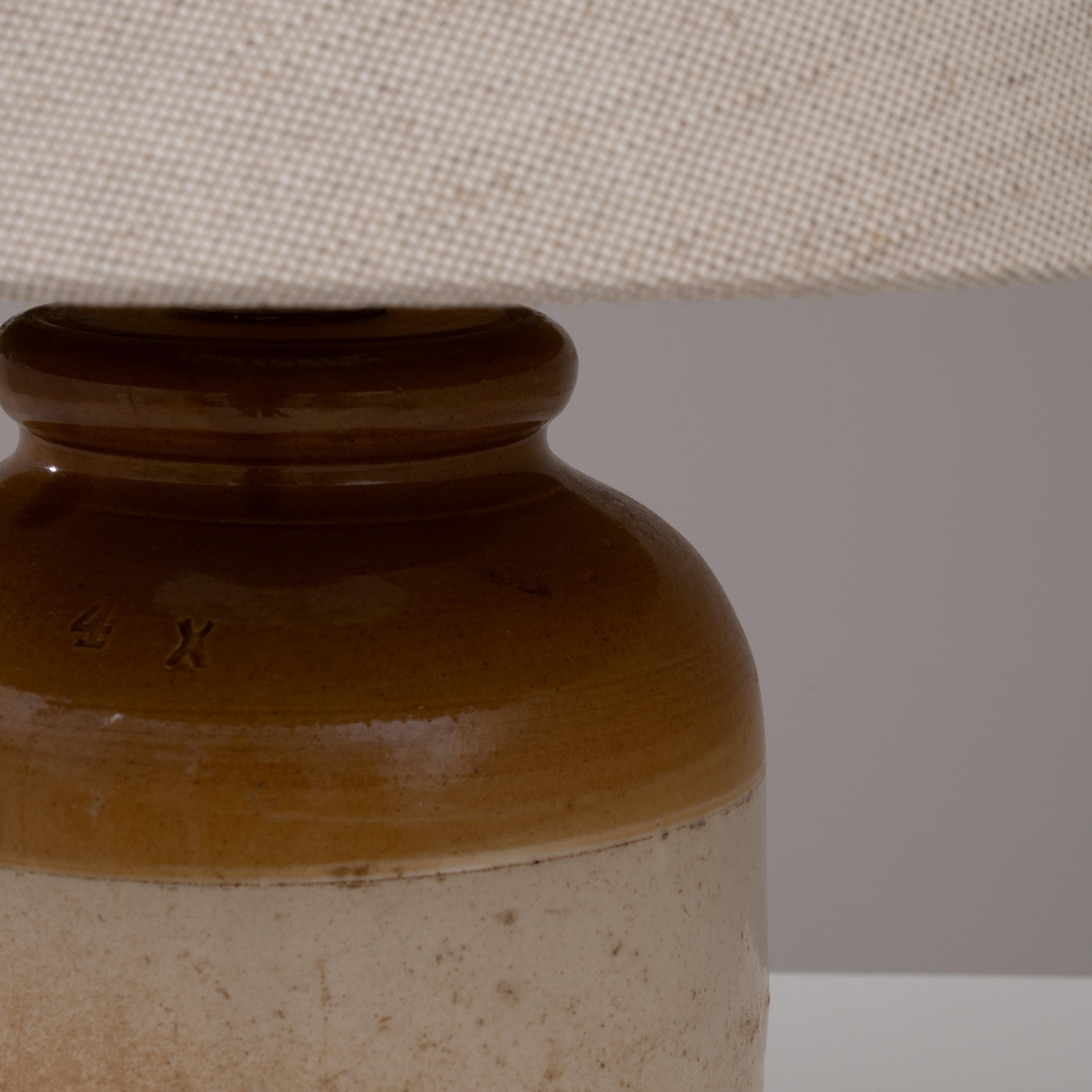 Lampe de table en céramique britannique du début du XXe siècle 3